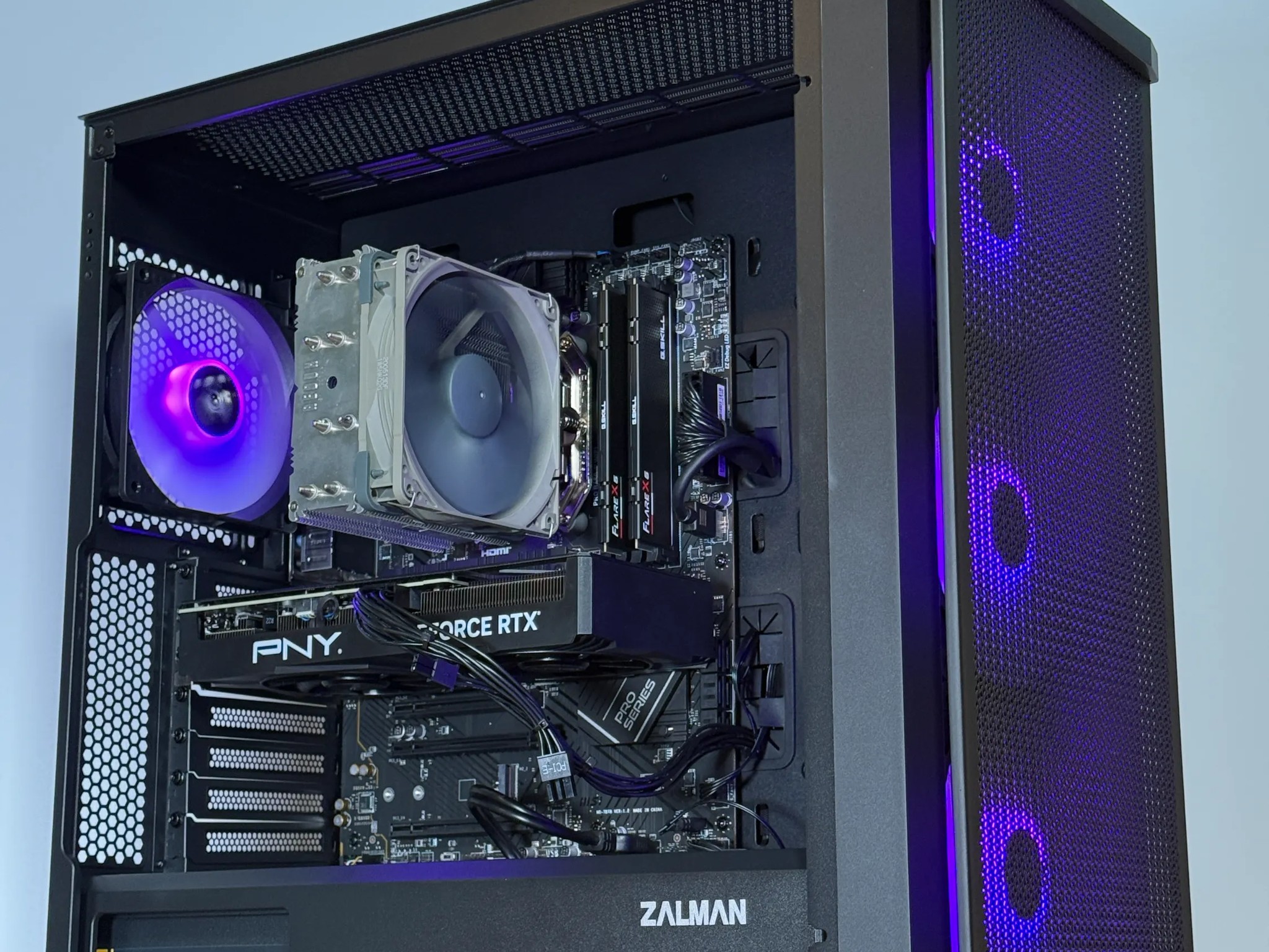 RTX 4070 Ryzen 7700x Gaming PC