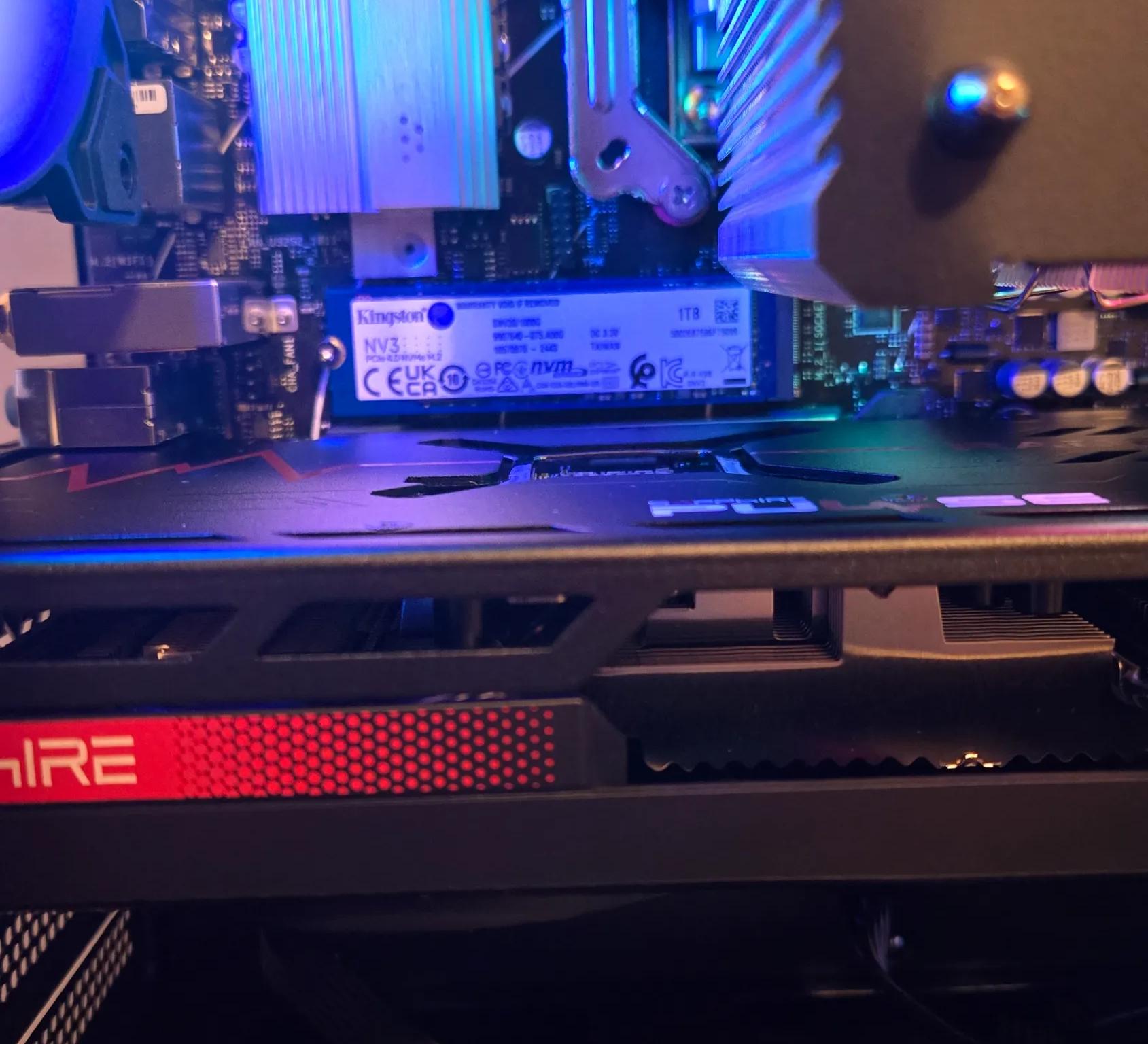 🧊 Ice Breaker 🧊 – Ryzen 5 8400F | RX 7600 | 32GB DDR5! 🎮