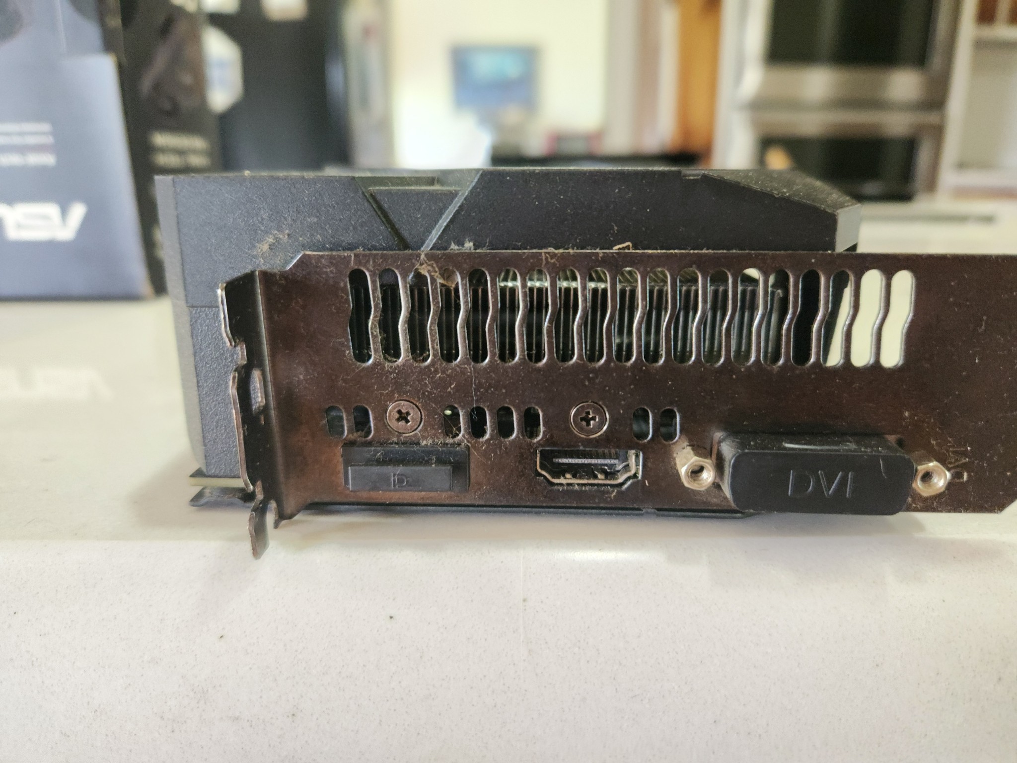 ASUS DUAL GTX 1660 Super 6gb