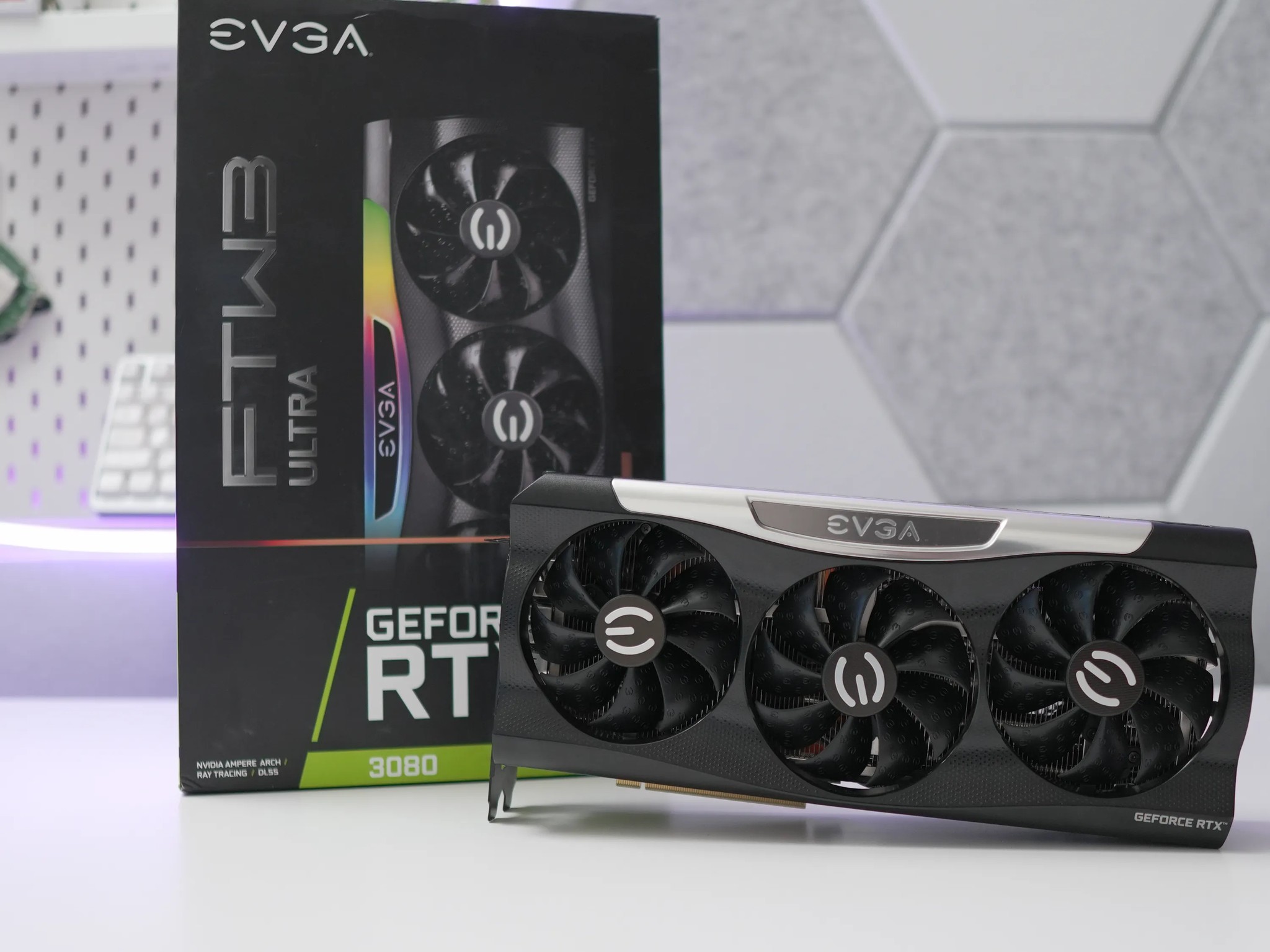 EVGA RTX 3080 FTW3 + LIAN LI STRIMMER