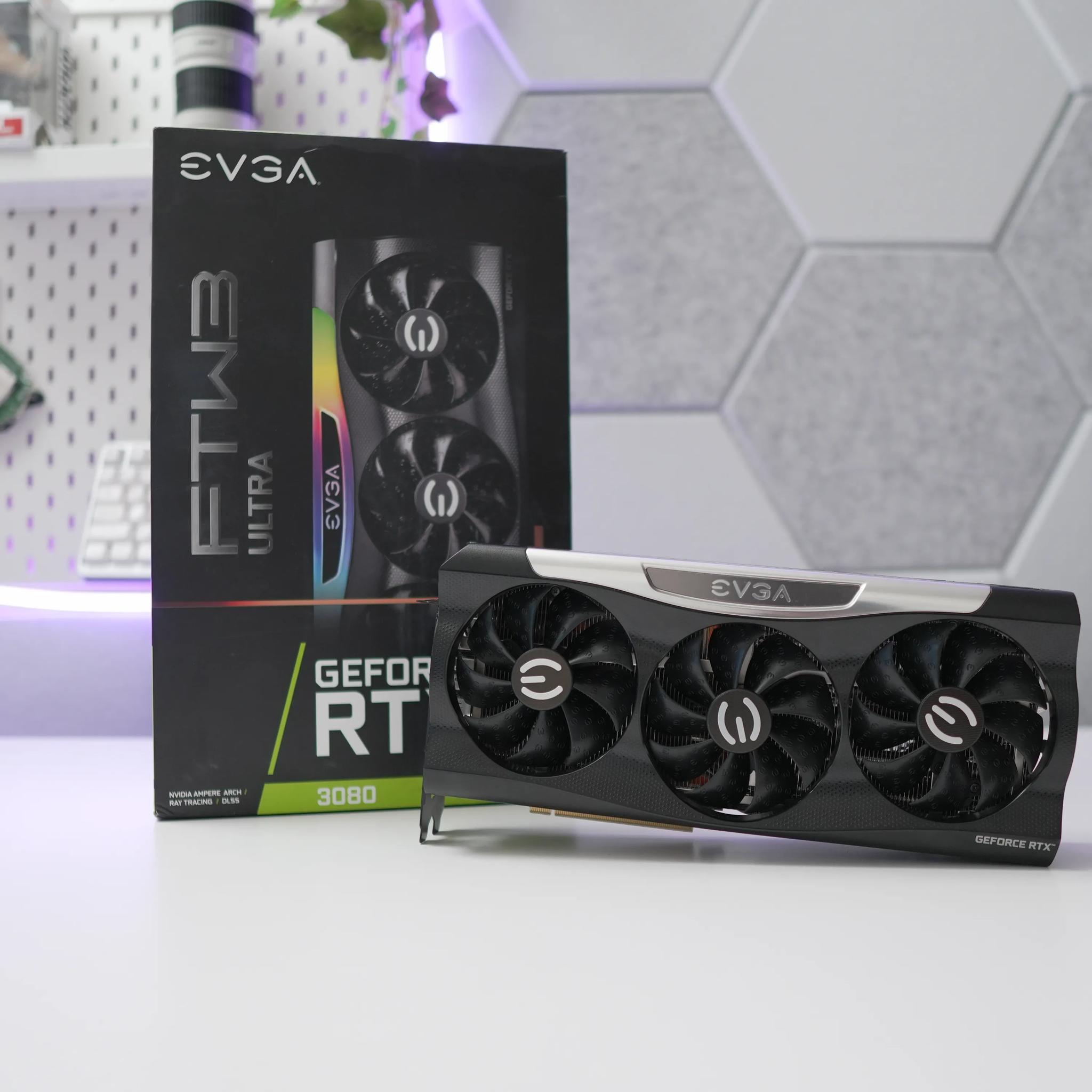 EVGA RTX 3080 FTW3 + LIAN LI STRIMMER