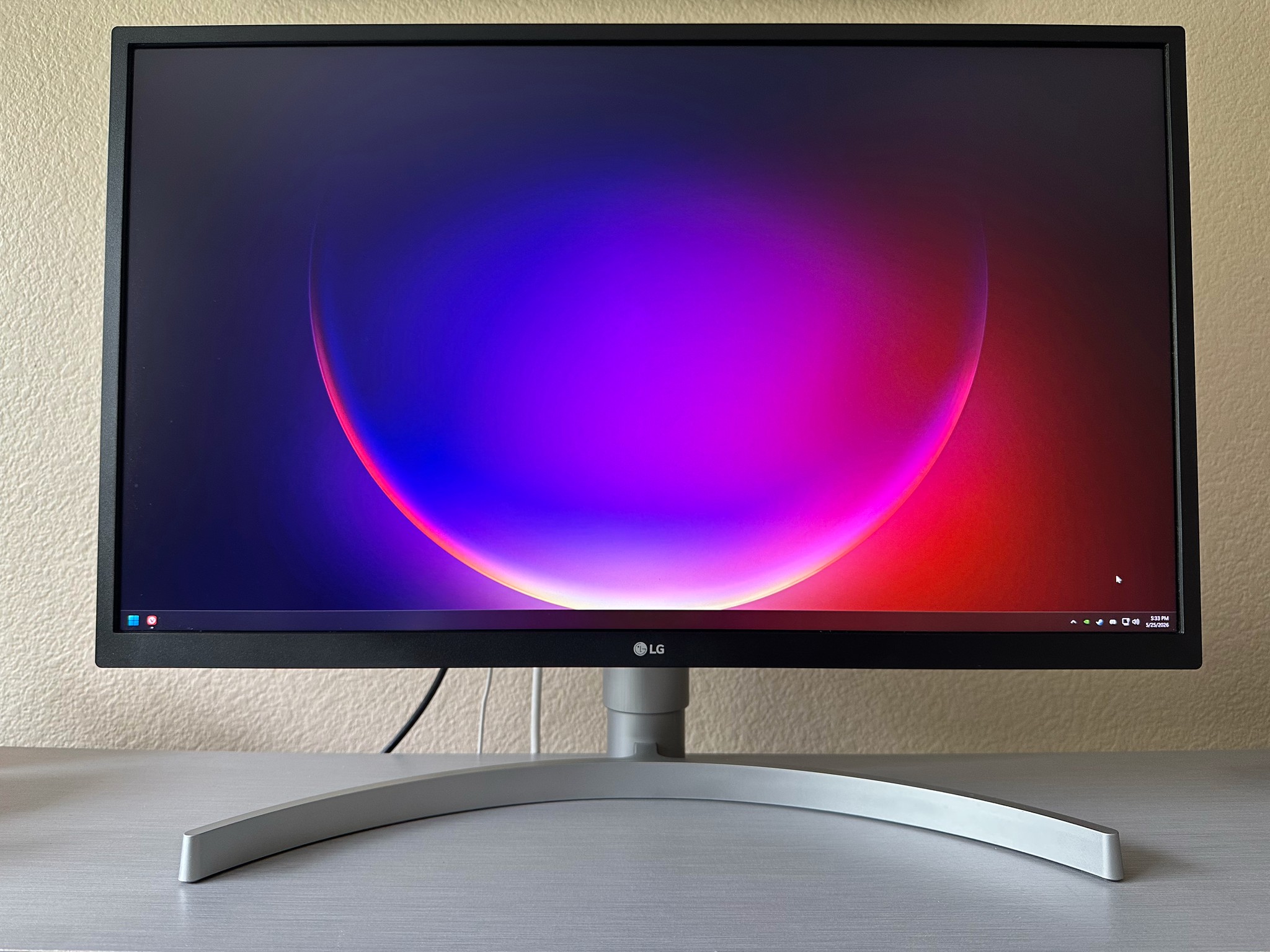LG 27" 4K HDR FreeSync IPS Monitor