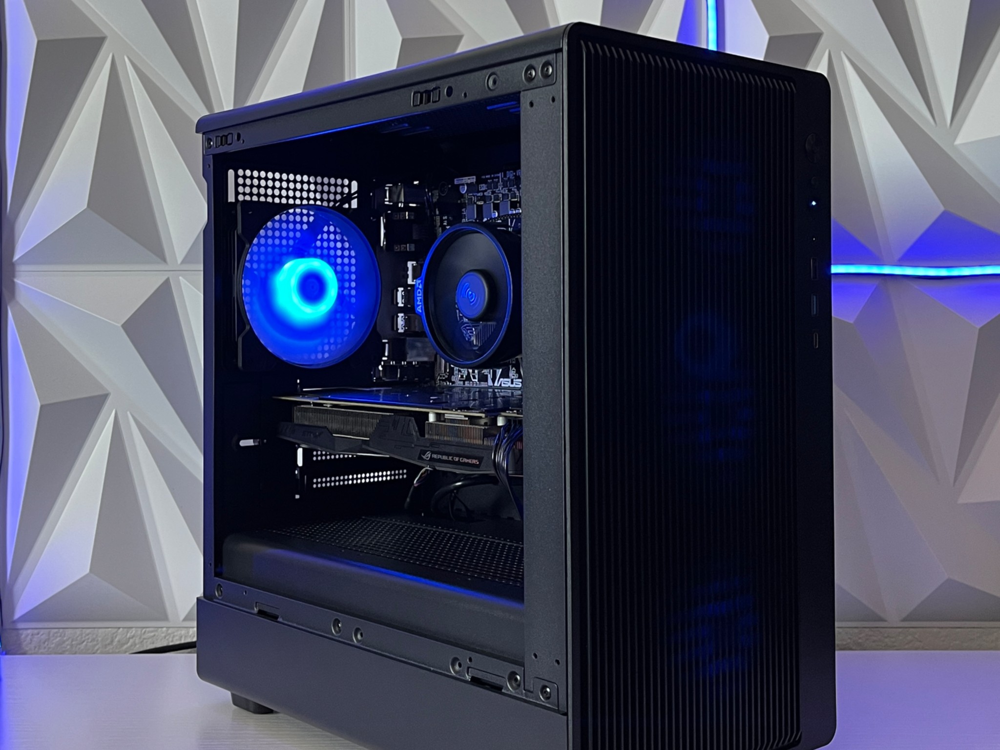 GTX 1060 6GB, Ryzen 5 2600, 16GB RAM | Black RGB Gaming Computer/PC