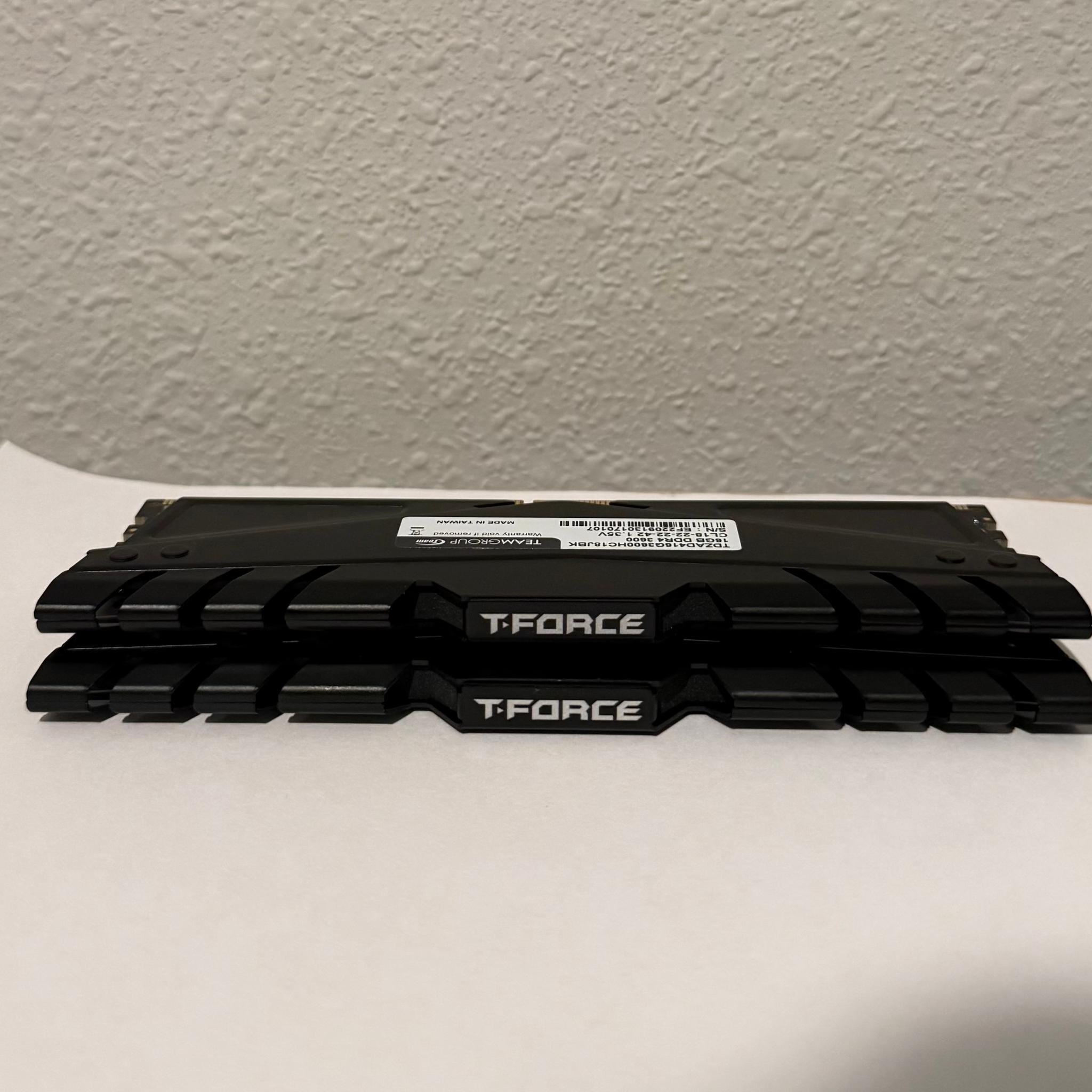 Teamgroup T-Force Dark Za 32GB (2 x 16GB) DDR4-3600 CL18 Memory