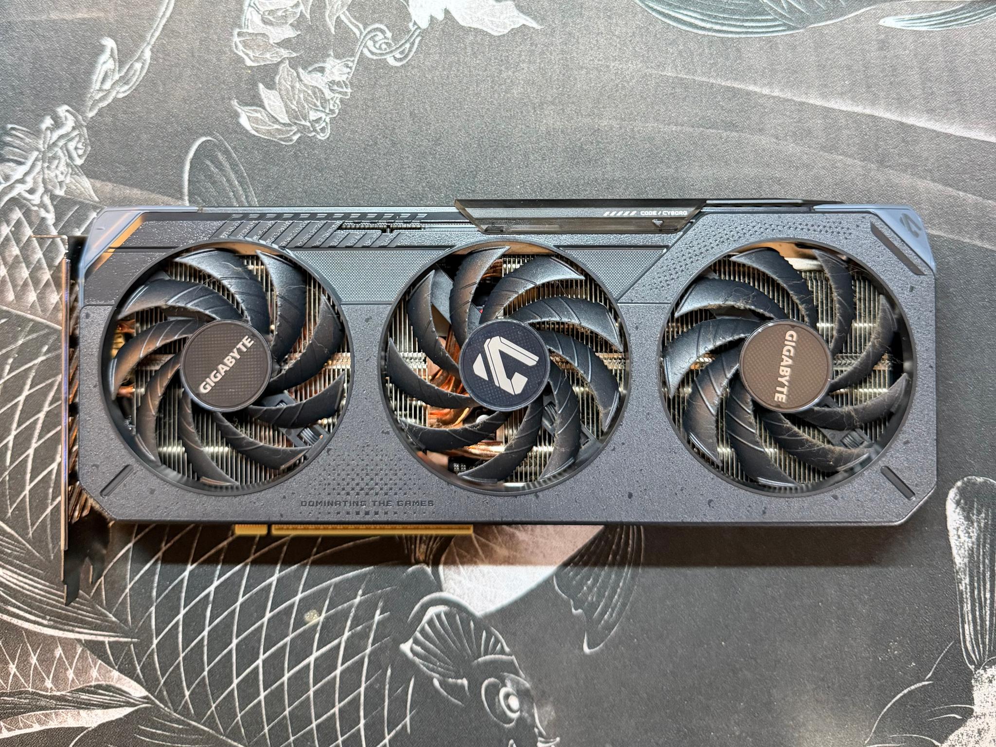 GIGABYTE Radeon RX 9060 XT GAMING OC 16G - Image 3