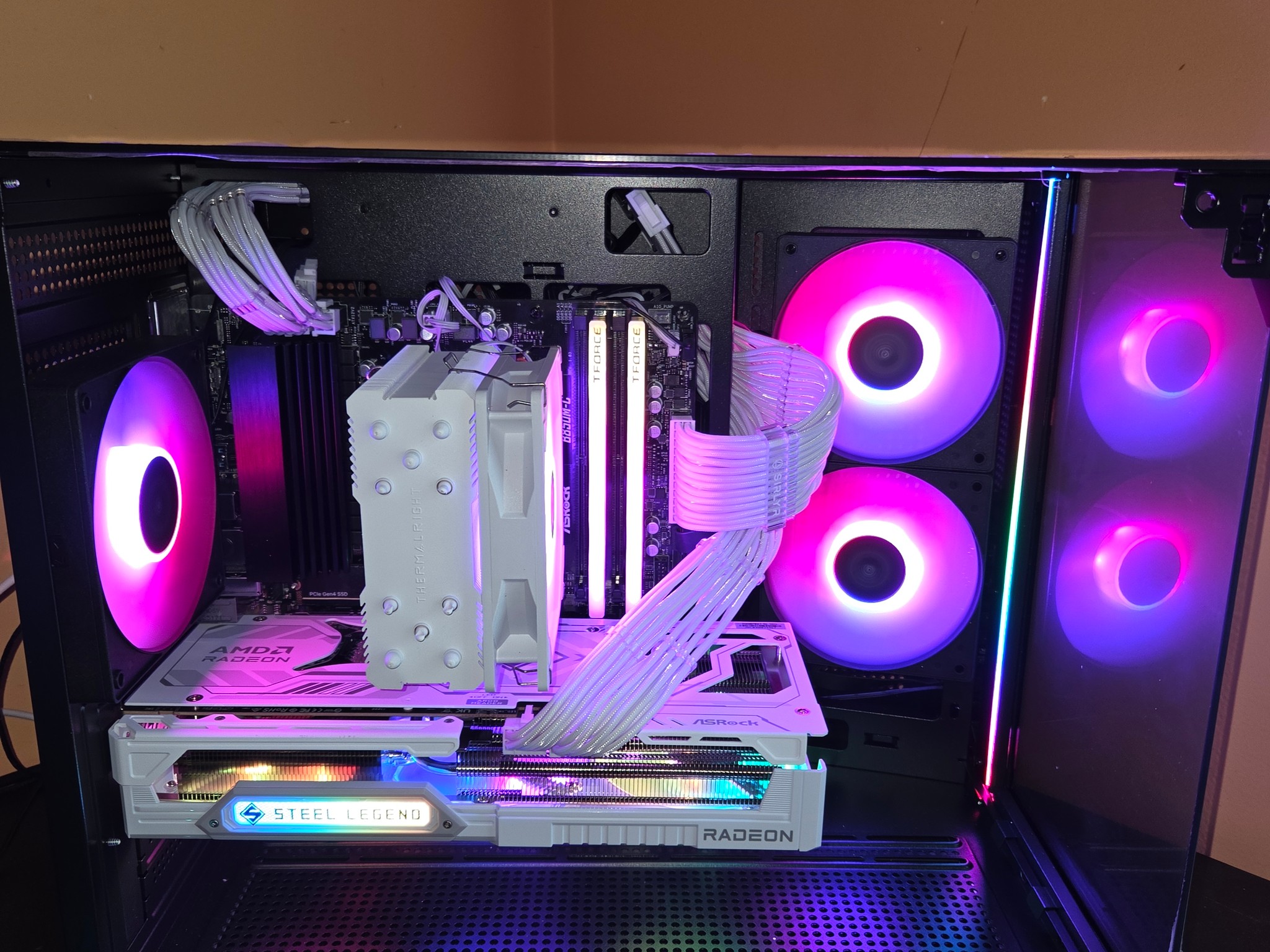 Ryzen 7 7800X3D | Radeon RX 9070 XT | 16GB DDR5 | 1TB NVMe | 750W