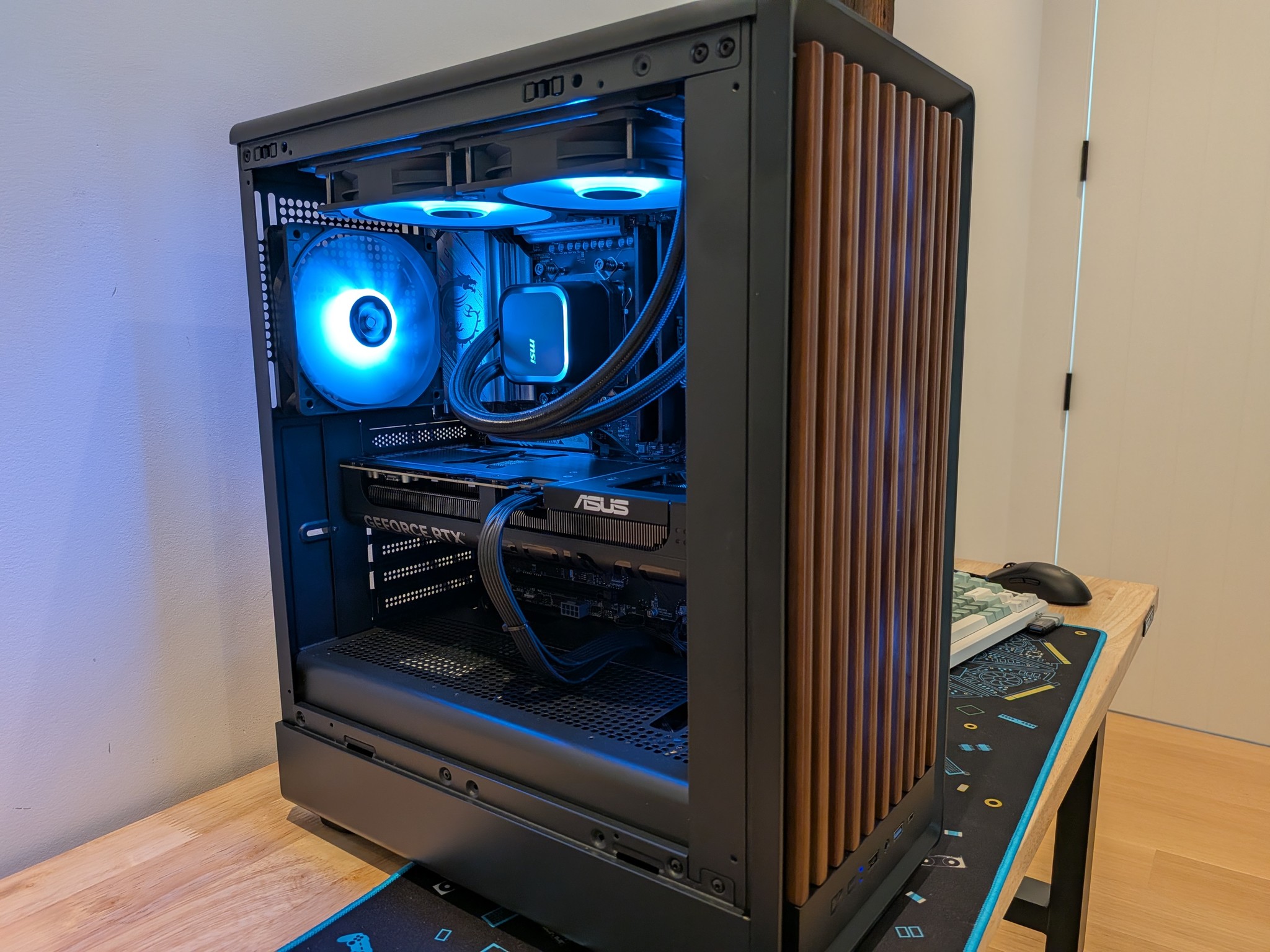 1440p Forest X3D - RTX 5070, Ryzen 7 7800X3D, 32 GB DDR5 RAM, 2 TB Gen 4 NVME, RGB, Liquid Cooled