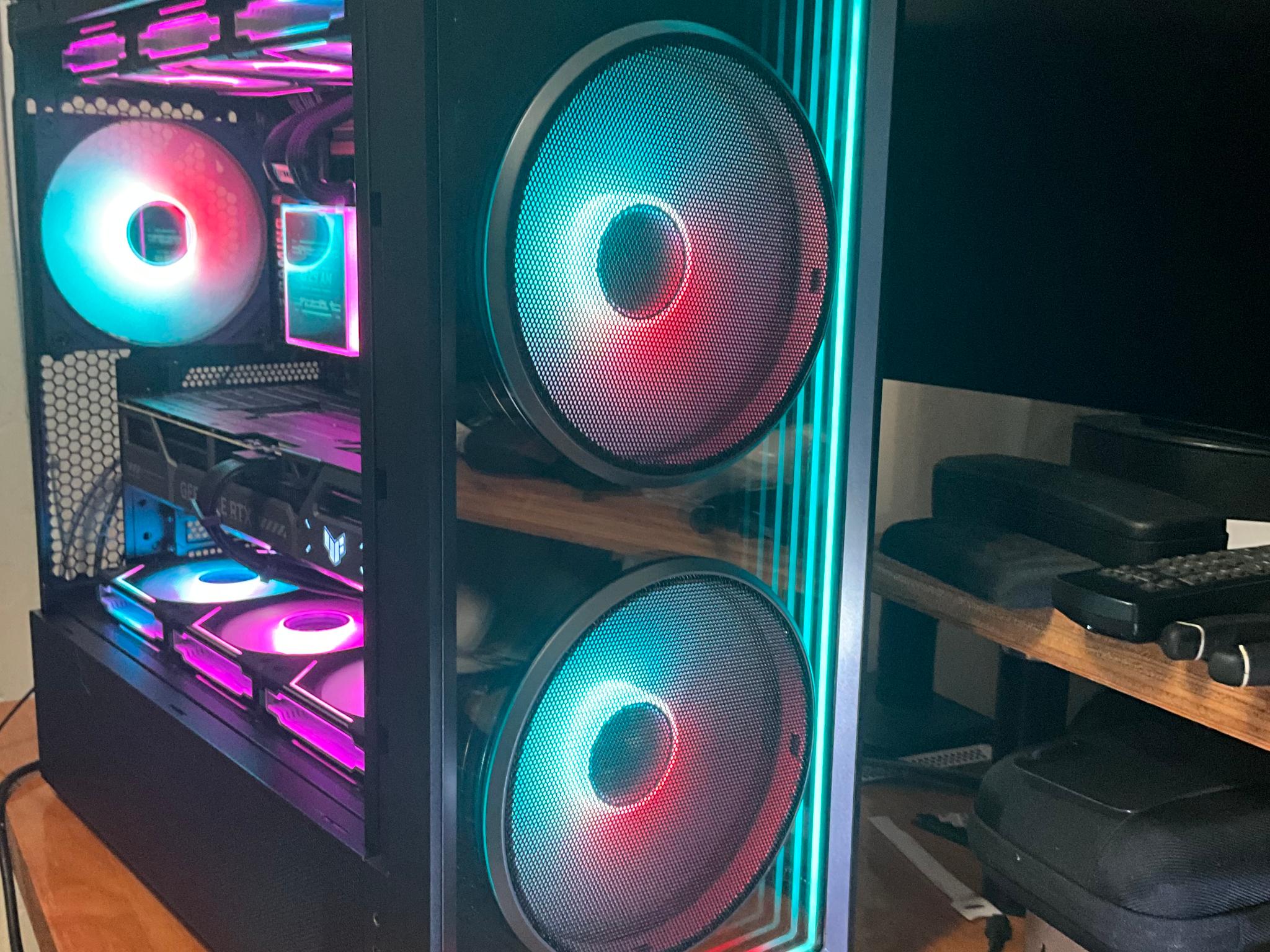 9800X3D / 5070 Ti / X870E /Gen5. ASUS TUF x Lian Li Premium Gaming PC