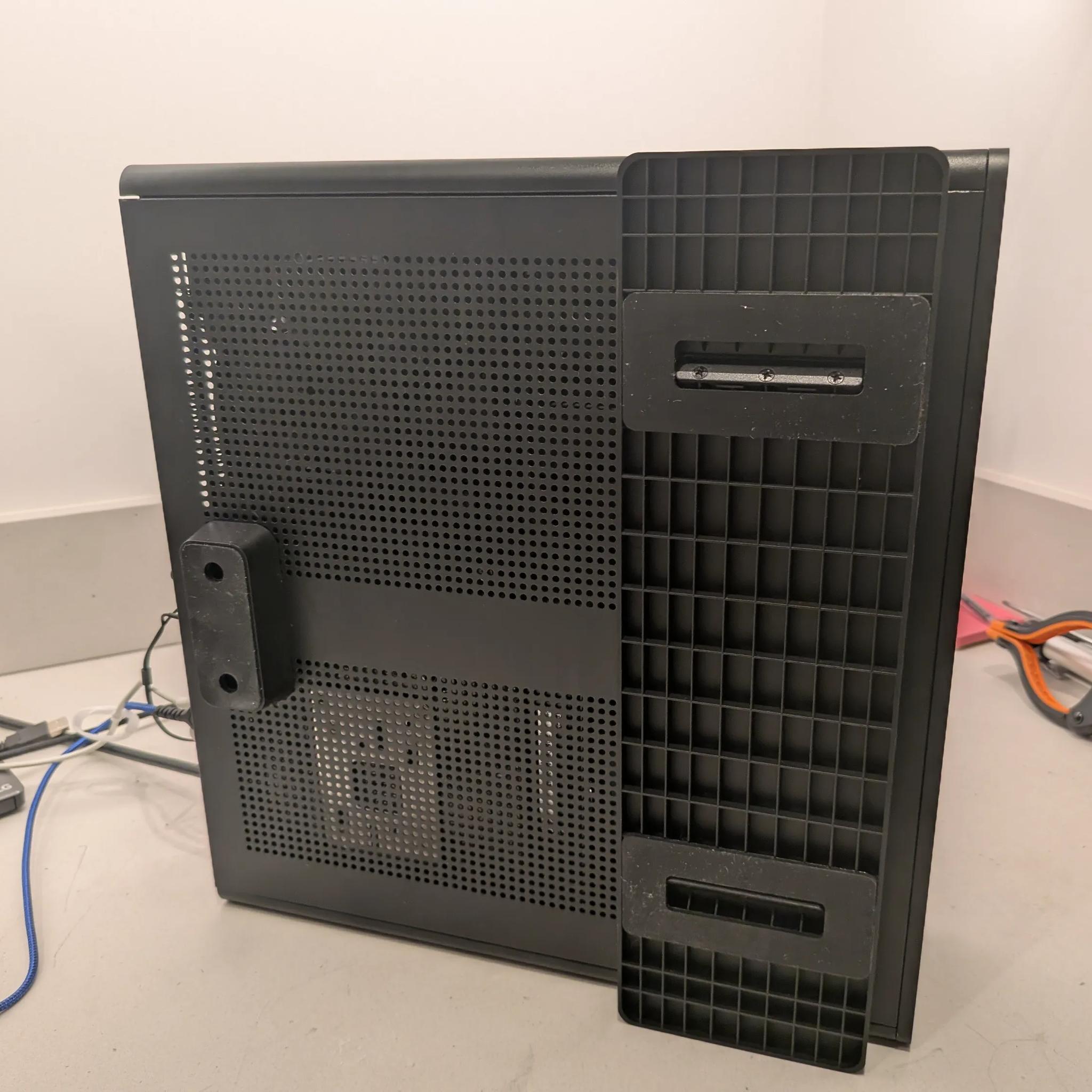 Black Ridge - RX 9060XT 16GB, Ryzen 5 7500F, 32 GB DDR5 RAM, 2 TB Gen 4 NVME