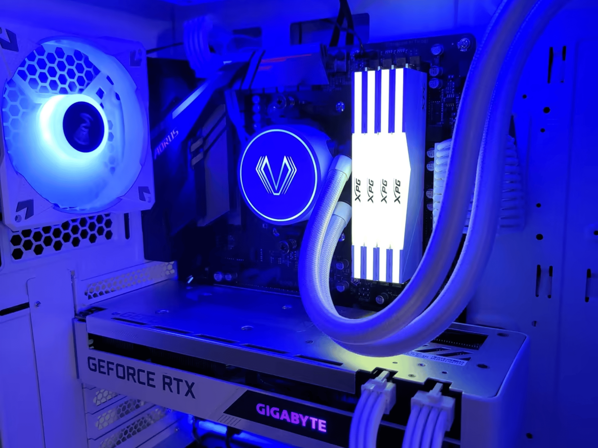 High End White Gaming PC - Ryzen 9 3900x | 32gb DDR4 | RTX 3070 Vision | 1tb NVMe | Water Cooling 