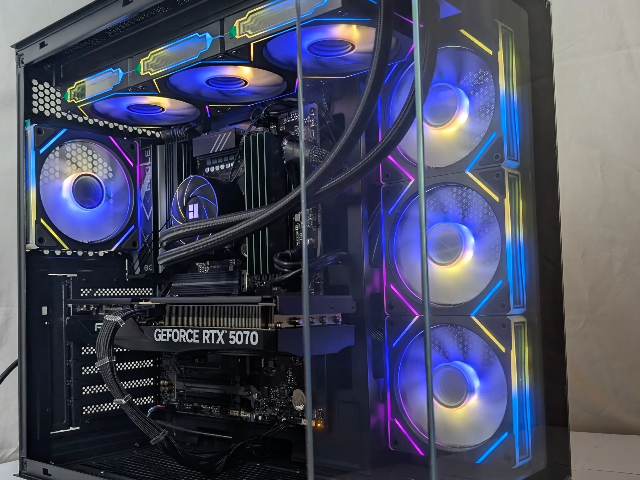 RTX 5070 | I7 12700 | 64GB DDR5 | Z790 motherboard | 360mm AIO | Windows 11 home