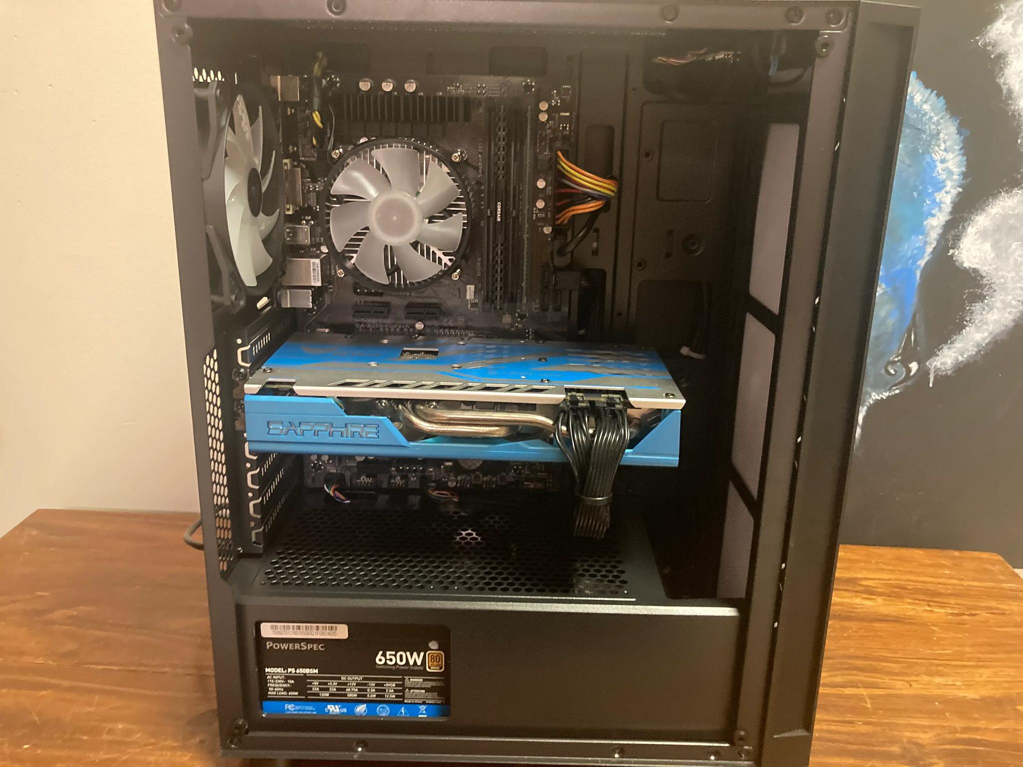 GAMING PC / RX 590 / i7 6700/ SSD