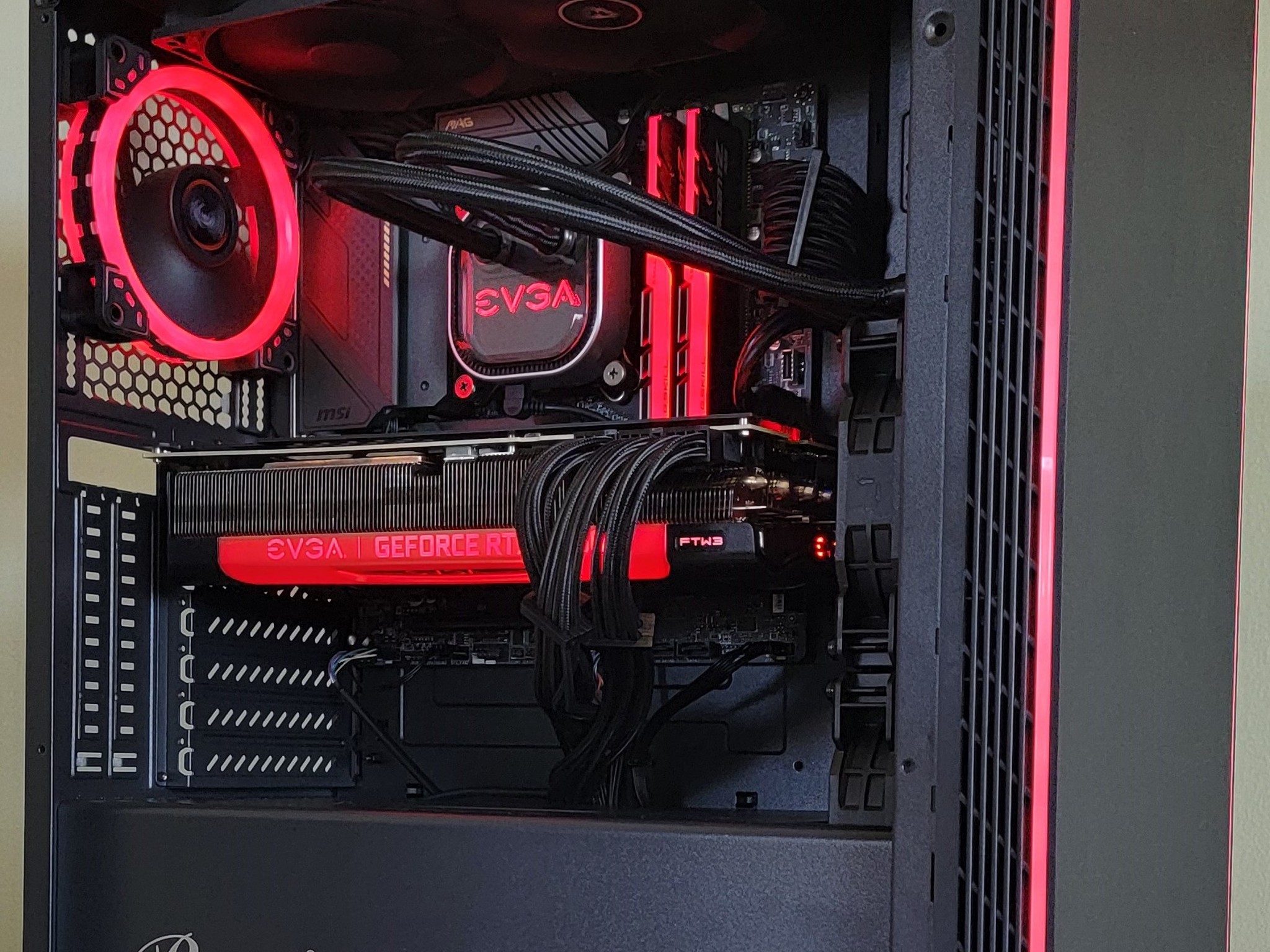 MSI MAG B660-M Bazooka i5 12600KF EVGA RTX3080 FTW3 10GB