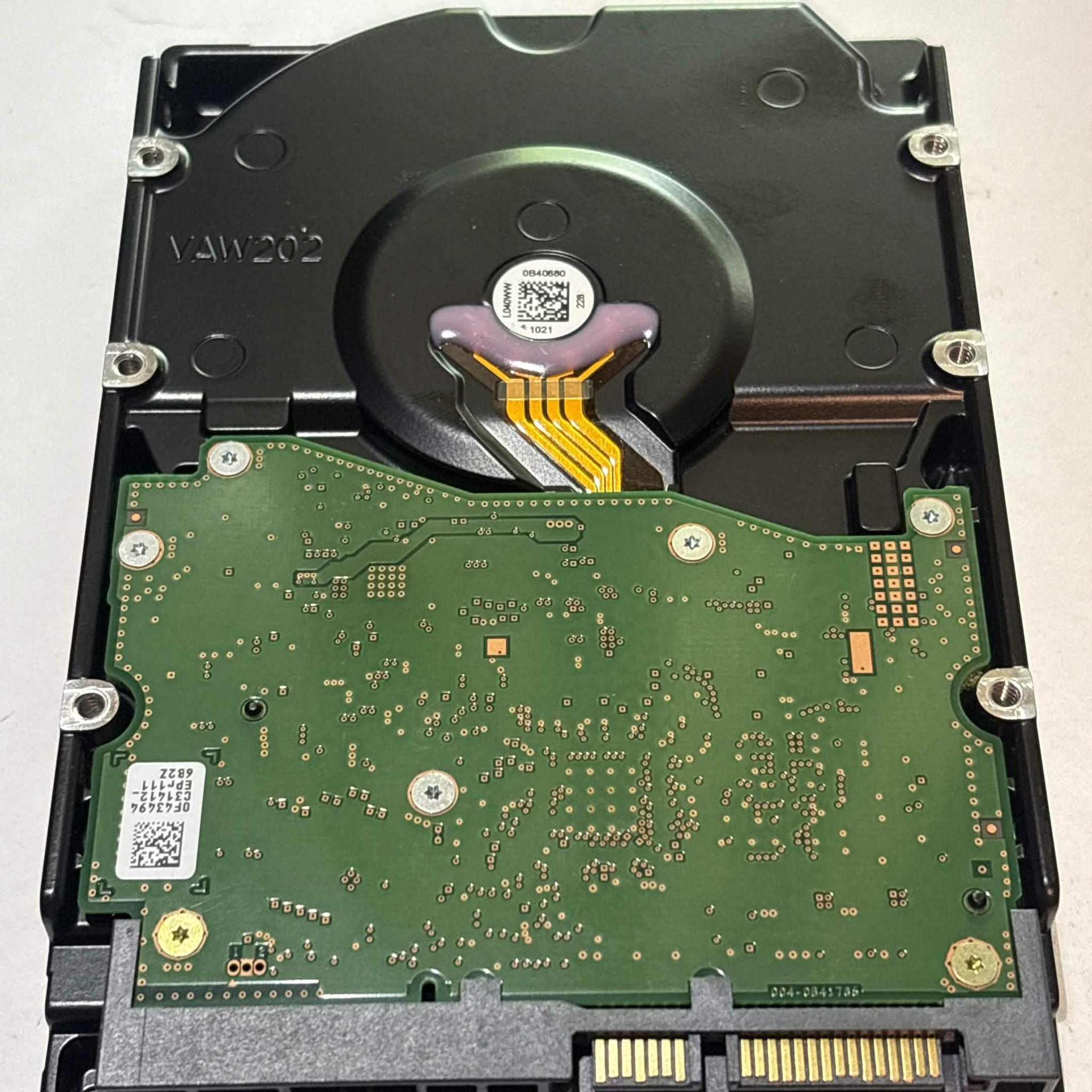 WD Gold 4TB WD4003FRYZ 7200RPM SATA Enterprise HDD – 30,250 Hours – SMART Good