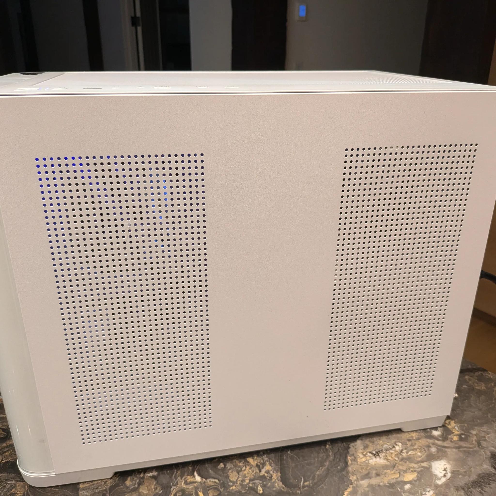 Whiteout Liquid Cooled Gaming PC - AMD Ryzen 5 7600X3D, AMD Radeon RX 7900XT, 32 GB DDR5, 4 TB