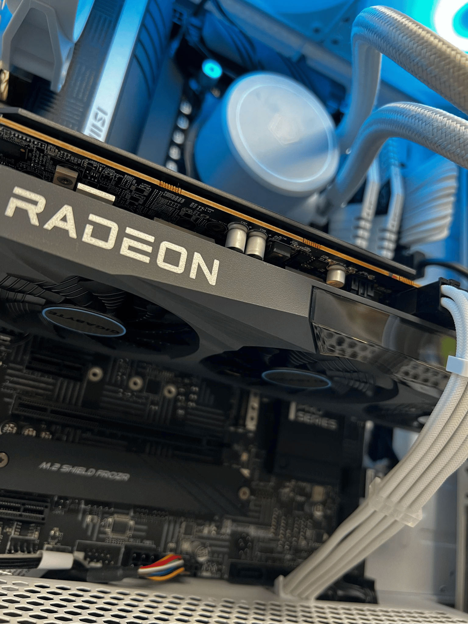 i5 10600k / RX 6600 Gaming PC