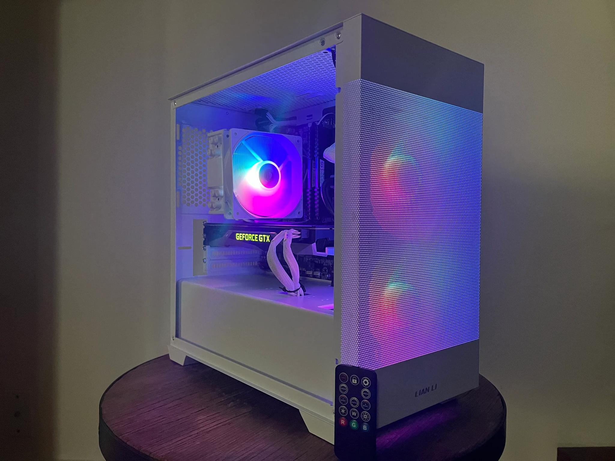 Budget RGB White Gaming PC | GTX 1070 | Intel I5 | 16gb Ram | 2TB HD + SSD | Custom ARGB