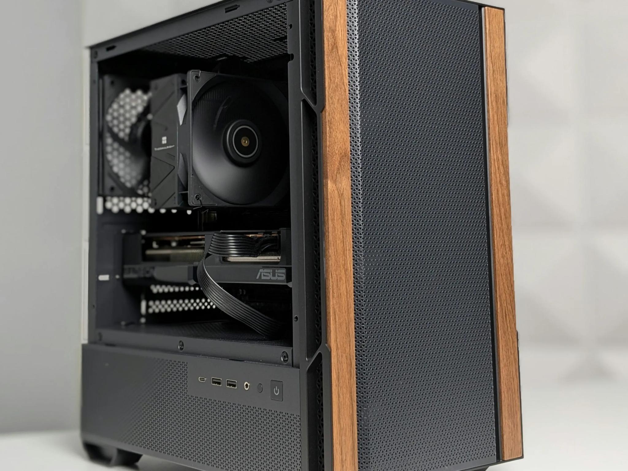 Mid Range Gaming PC - Ryzen 5 7500F - RX 7800 XT