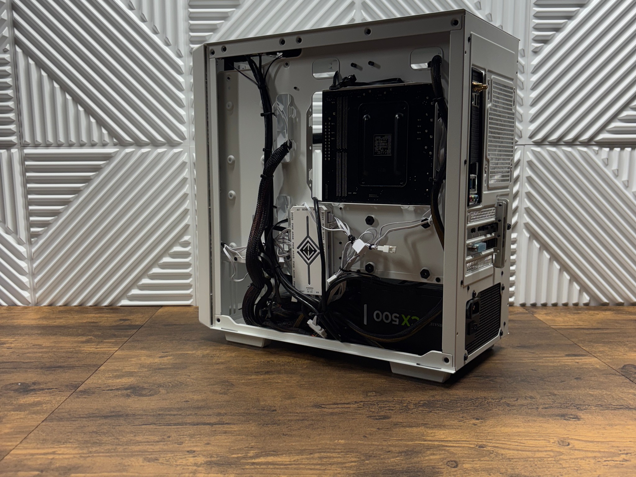 Ryzen 3 3100 + RX 570 4GB Gaming PC | 16GB RGB RAM | 1.24TB Storage | WiFi
