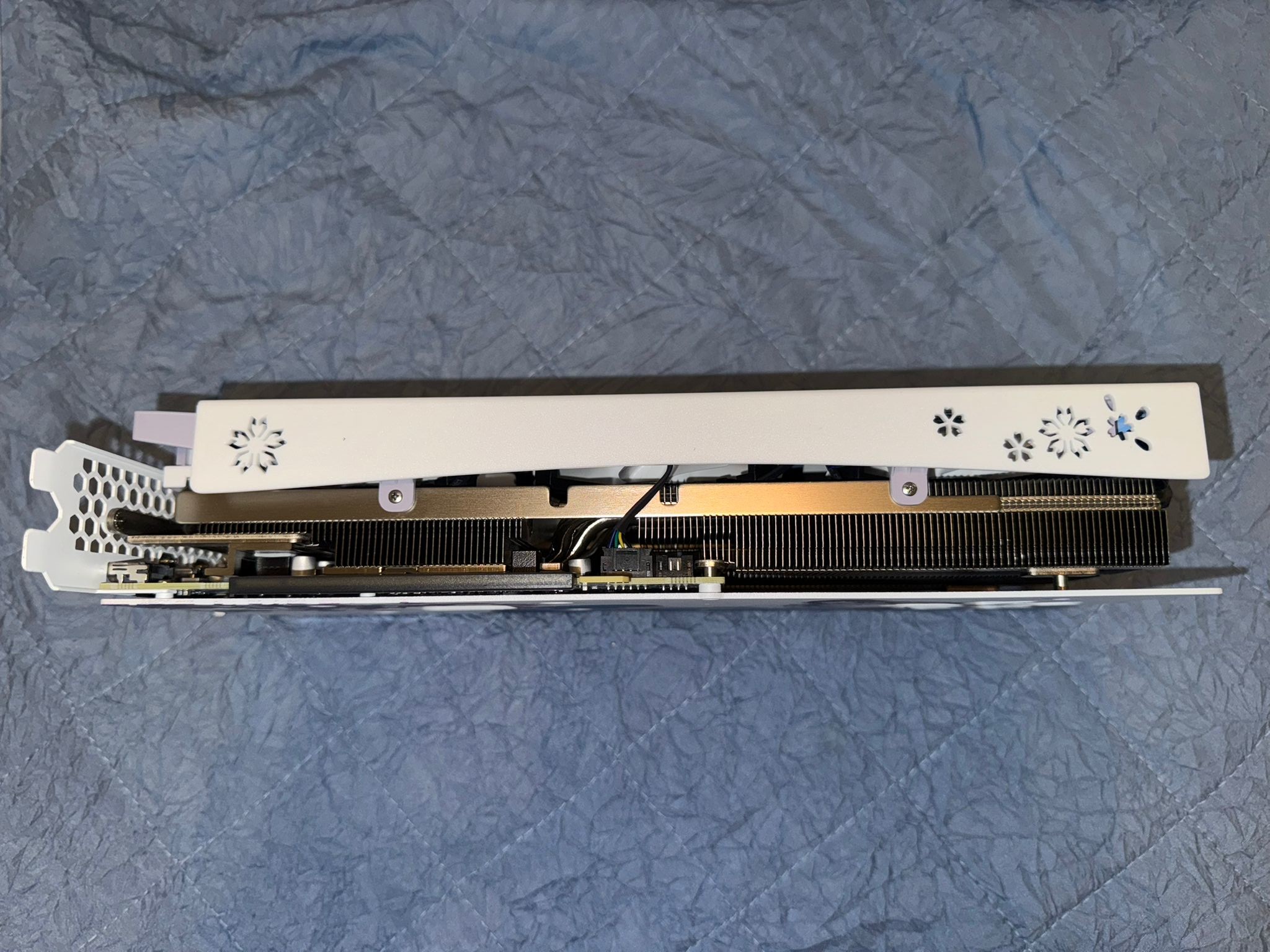 Yeston Sakura GeForce RTX 4070 12GB GDDR6X GAMING GPU