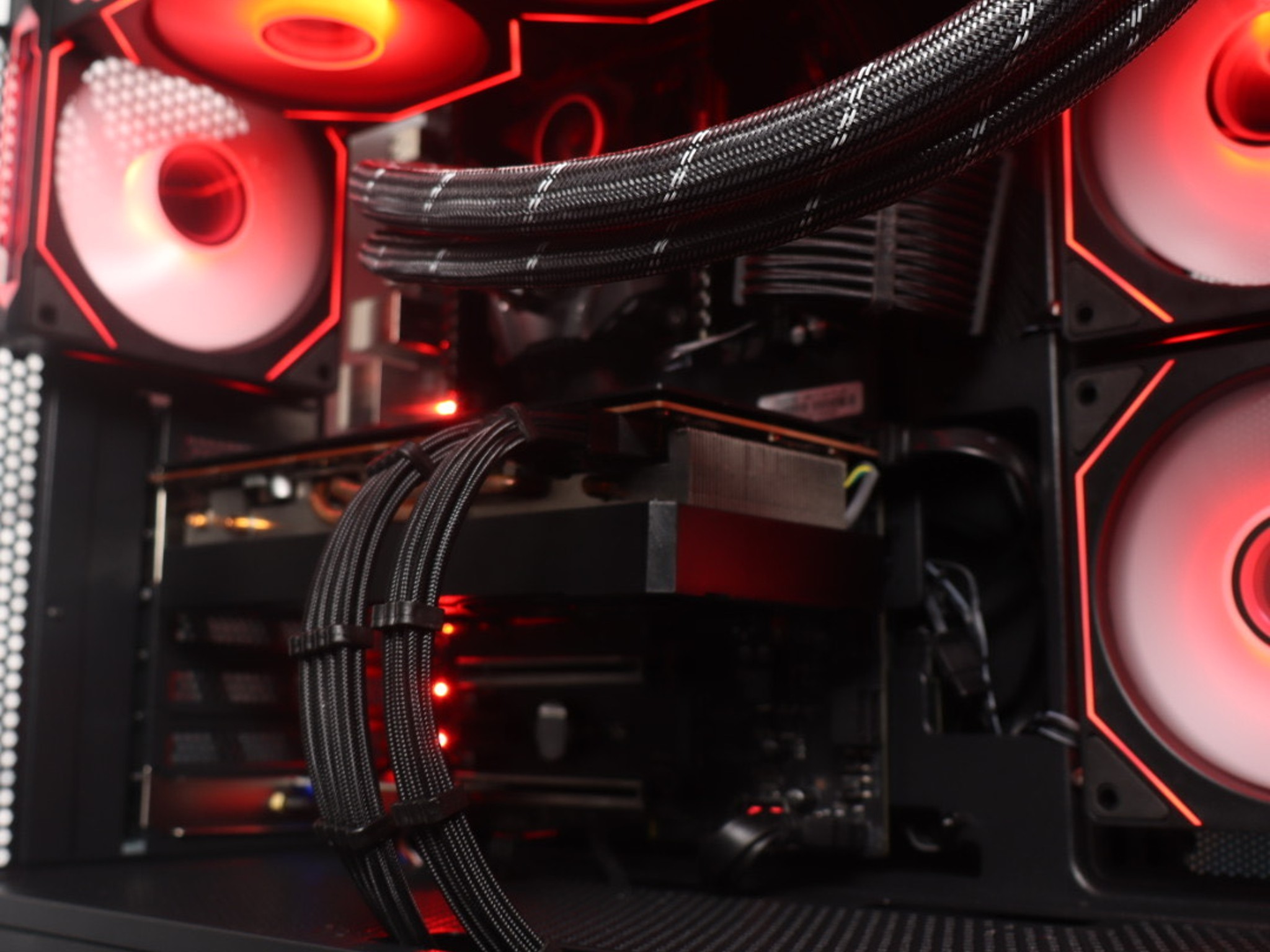 1440p Gaming PC – RX 5700 XT / i7-6800K / 16GB RAM