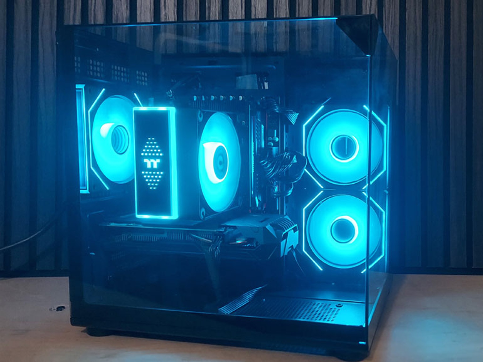 Intel Sledgehammer 8-Core/16-Thread PC | GTX 1060 | 32GB RAM | 1.25 TB | RGB Penthouse Glass Case