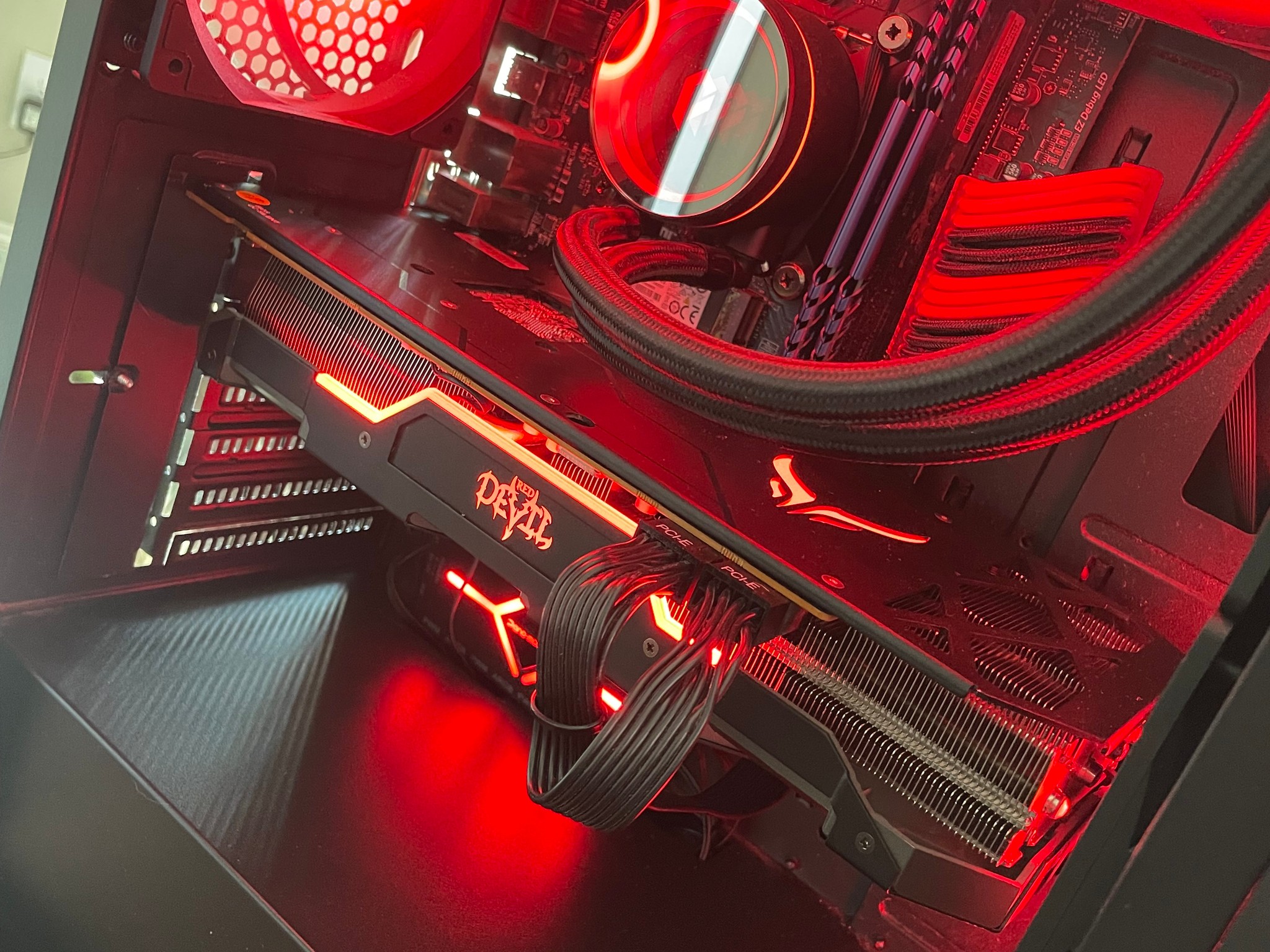AMAZING Custom Gaming PC with Excellent Upgrade Path