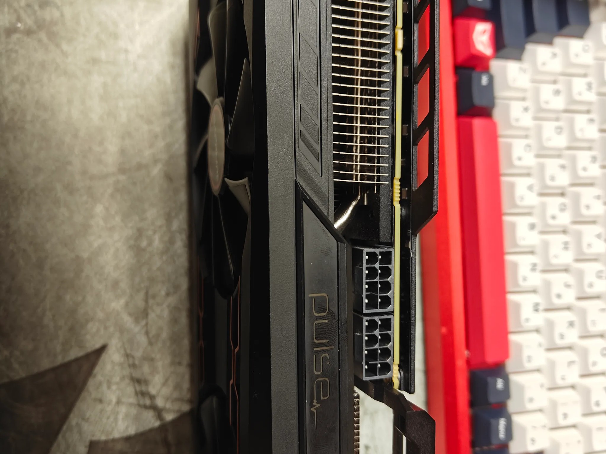 Sapphire Pulse Vega 56