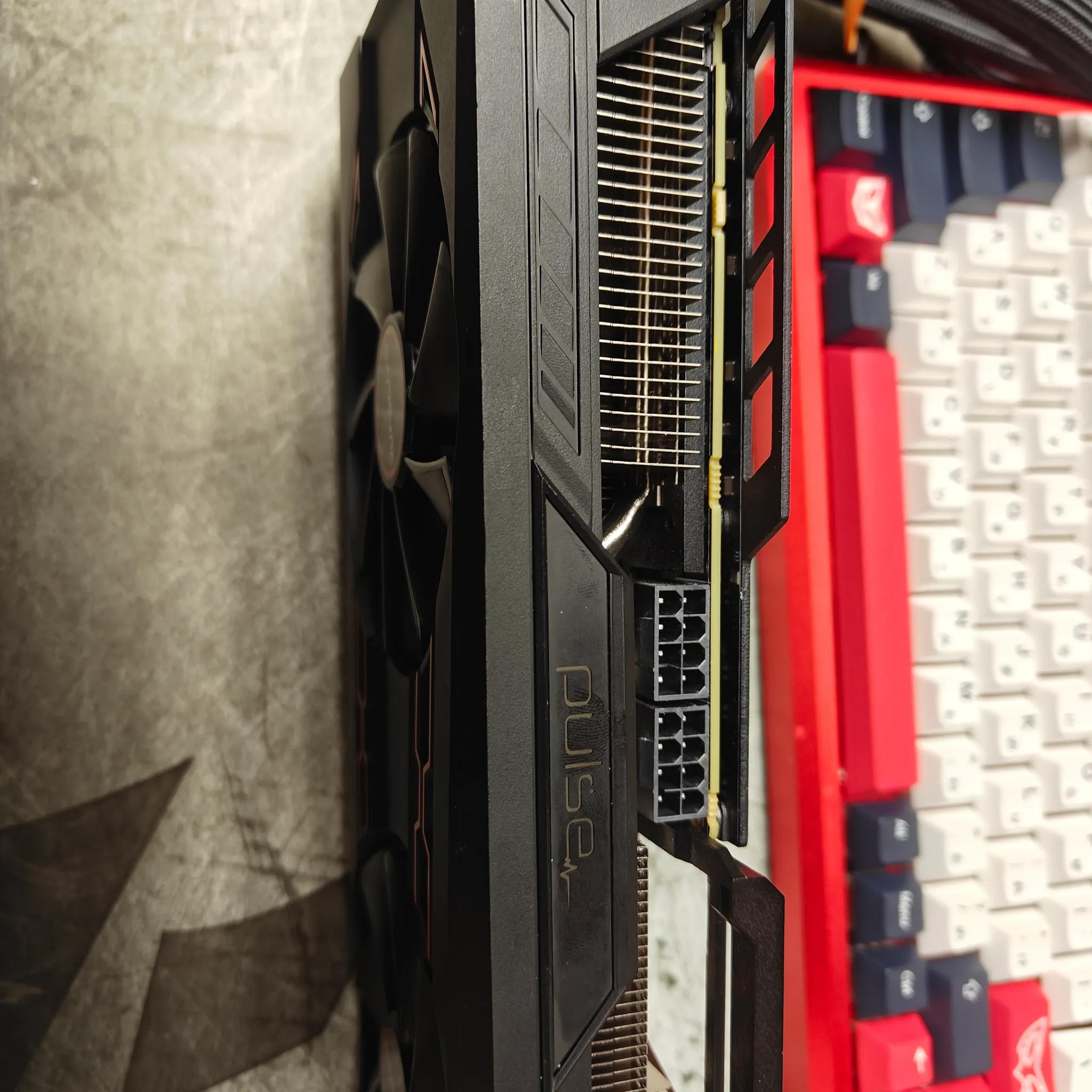 Sapphire Pulse Vega 56