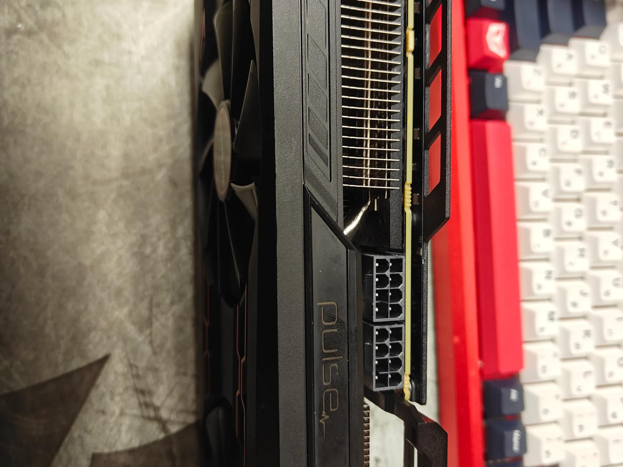 Sapphire Pulse Vega 56