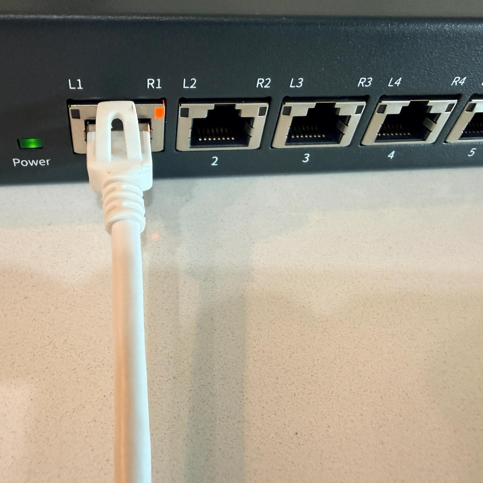 5-Port 10G Ethernet Switch 10000M Network Switch RJ45 Network Hub Splitter TL-ST1005