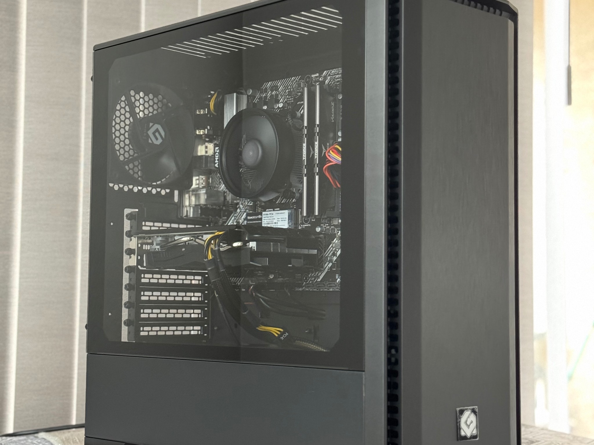 1080p new rebuilt gaming pcRyzen 5 5000 / Radeon RX 580 / 1tb ssd / 16 Gb ddr4