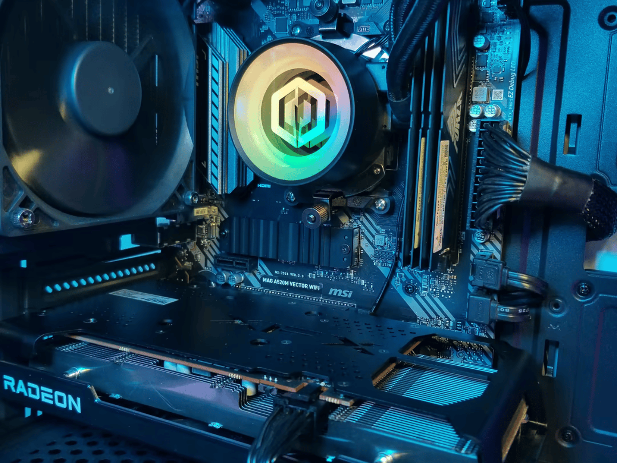 AMD Ryzen 5 3600 // XFX Radeon RX 6600 8GB // 16GB 3200MHz