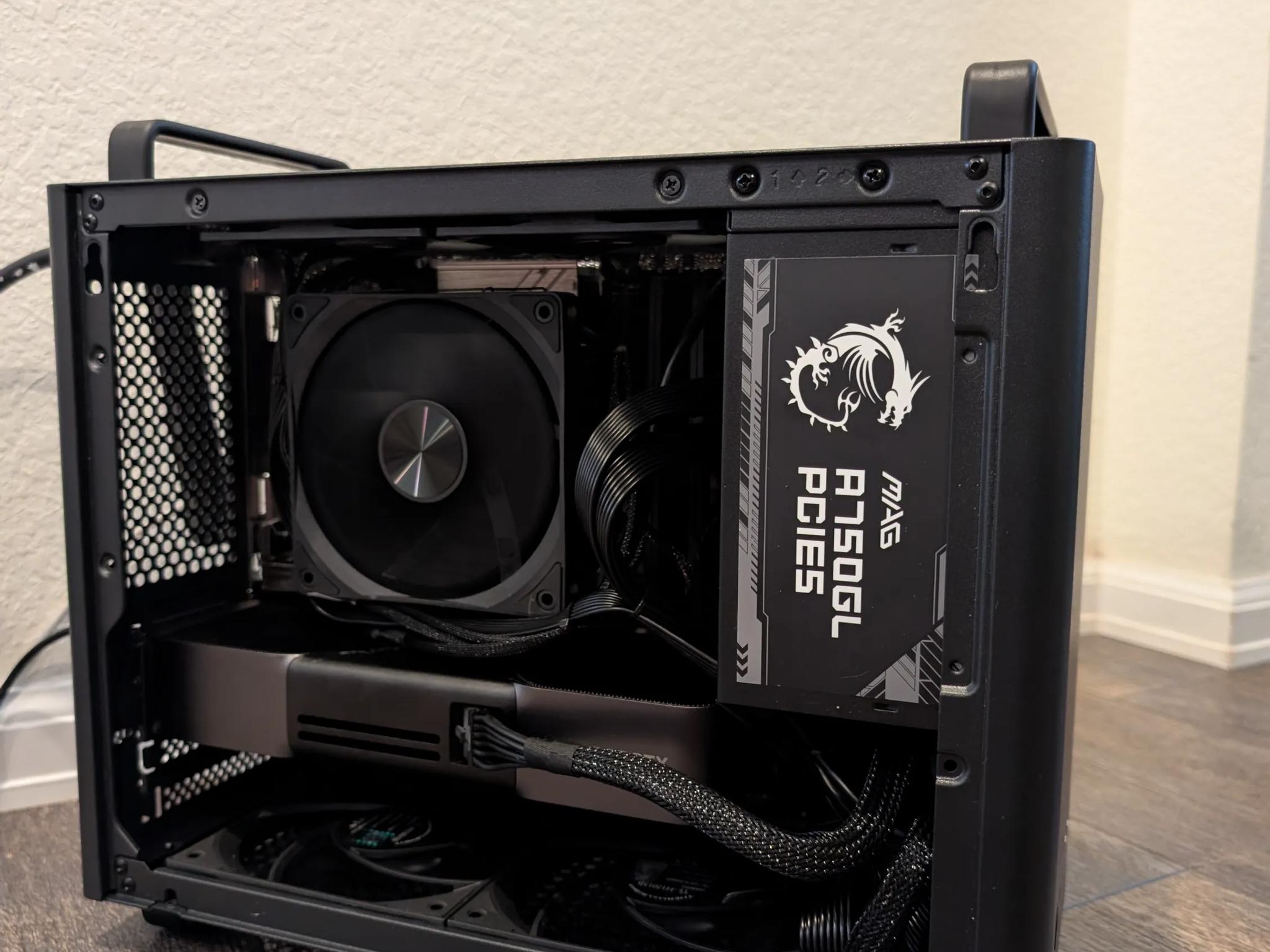 "Who Needs a Mac Pro?!" Intel 265KF | RTX 5070 | 32GB DDR5 | 1TB NVME