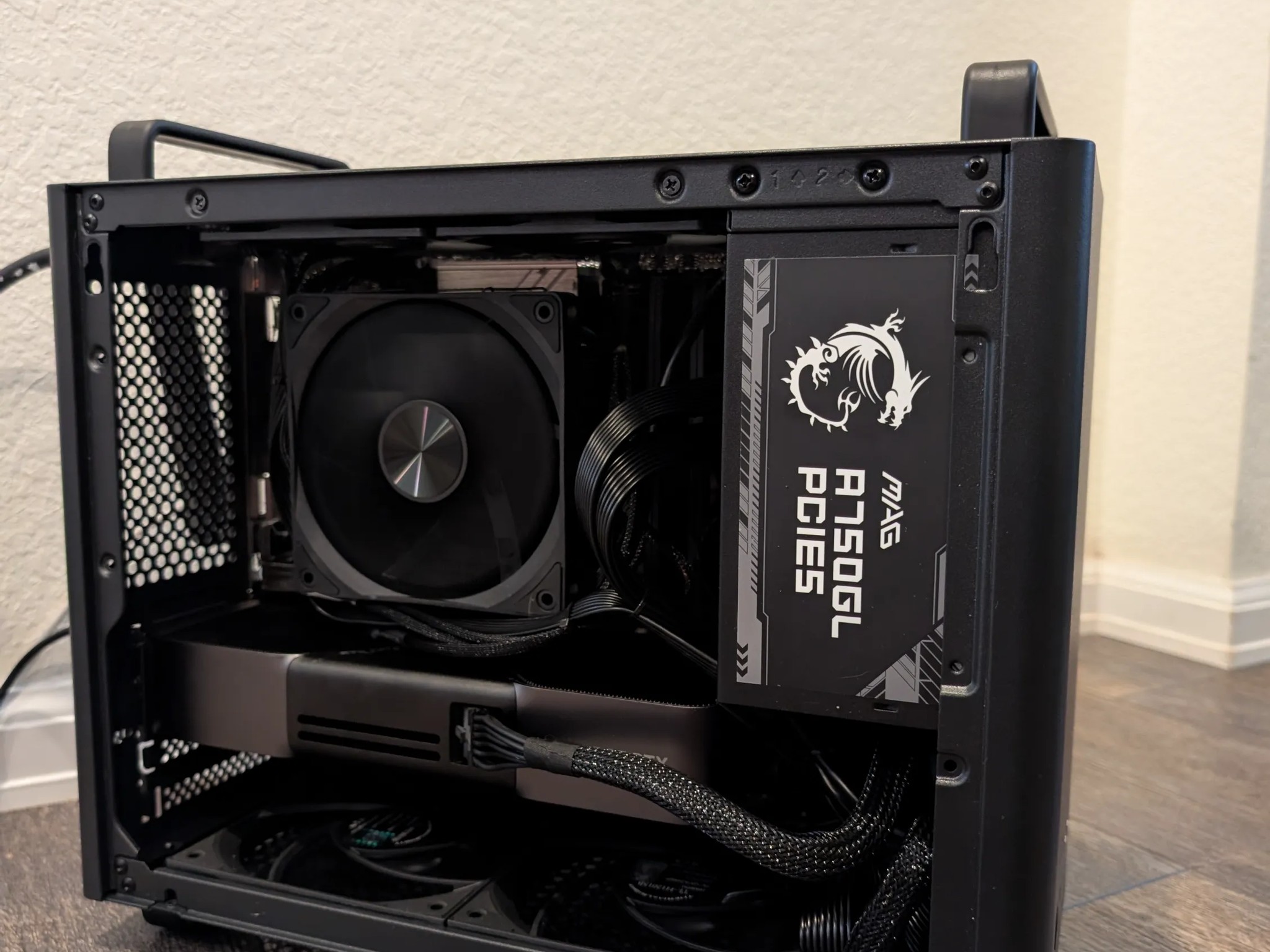"Who Needs a Mac Pro?!" Intel 265KF | RTX 5070 | 32GB DDR5 | 1TB NVME