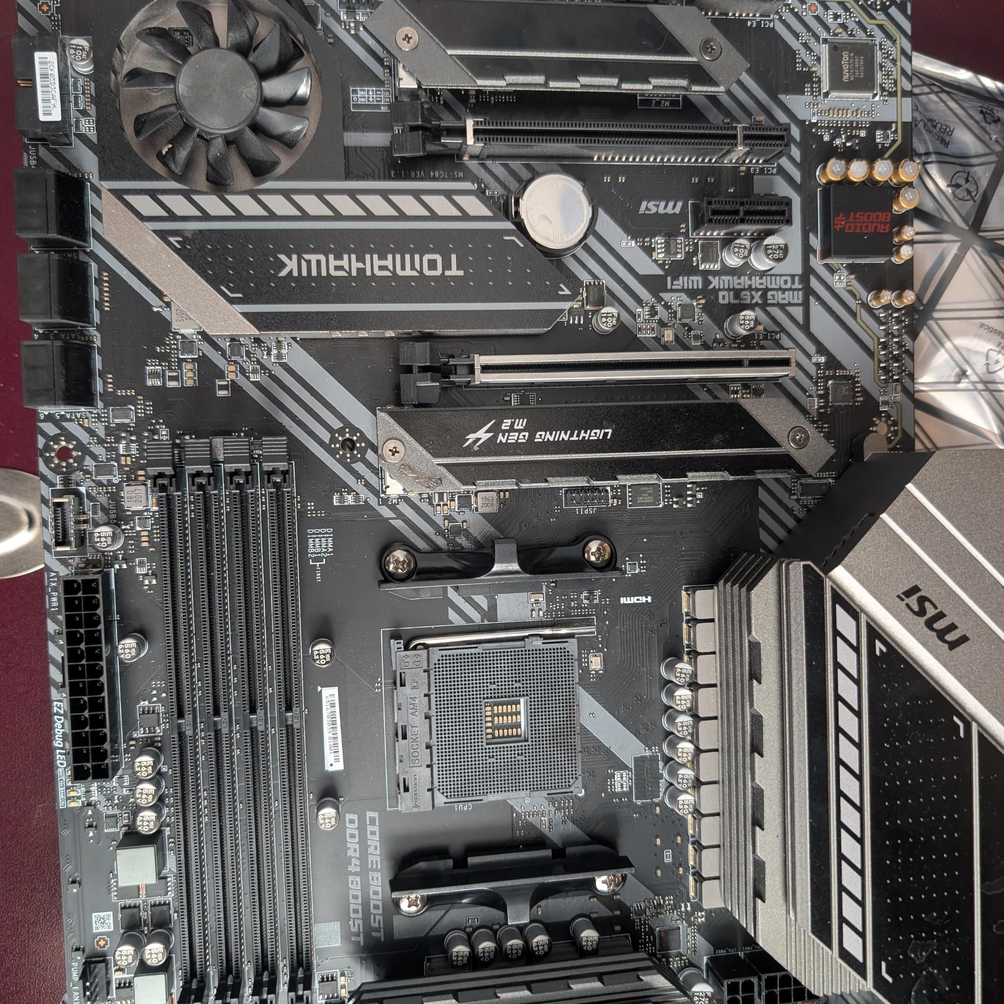 MSI MAG X570 TOMAHAWK WIFI Motherboard AMD AM4, DDR4 USB 3.2 Gen 2, AC Wi-Fi 6