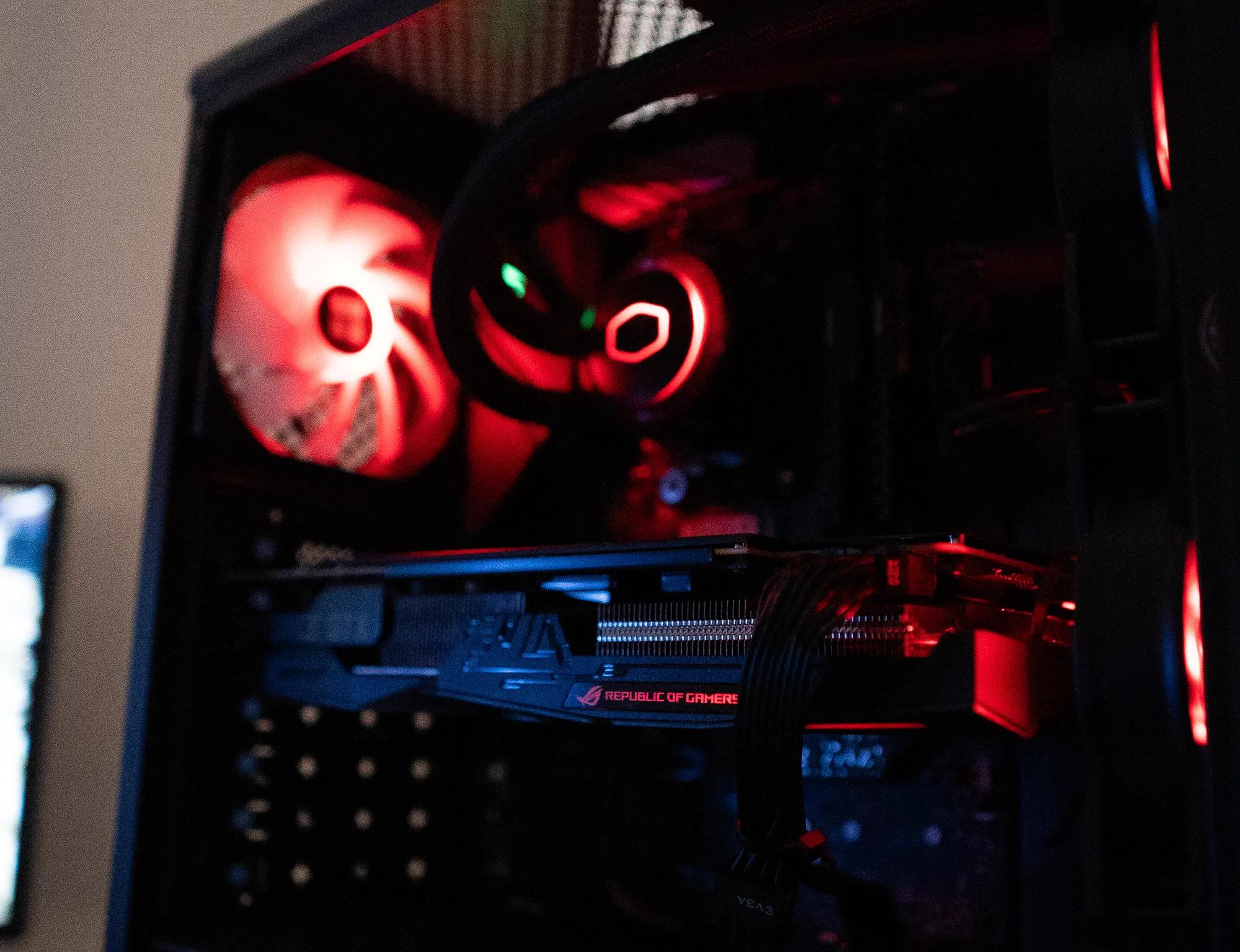 🩸⚫ | GTX 1660 Ti | RYZEN 7 2700X | 16GB DDR4 RAM | 256GB NVME SSD + 1TB HDD | Ruby Rocket 4.0