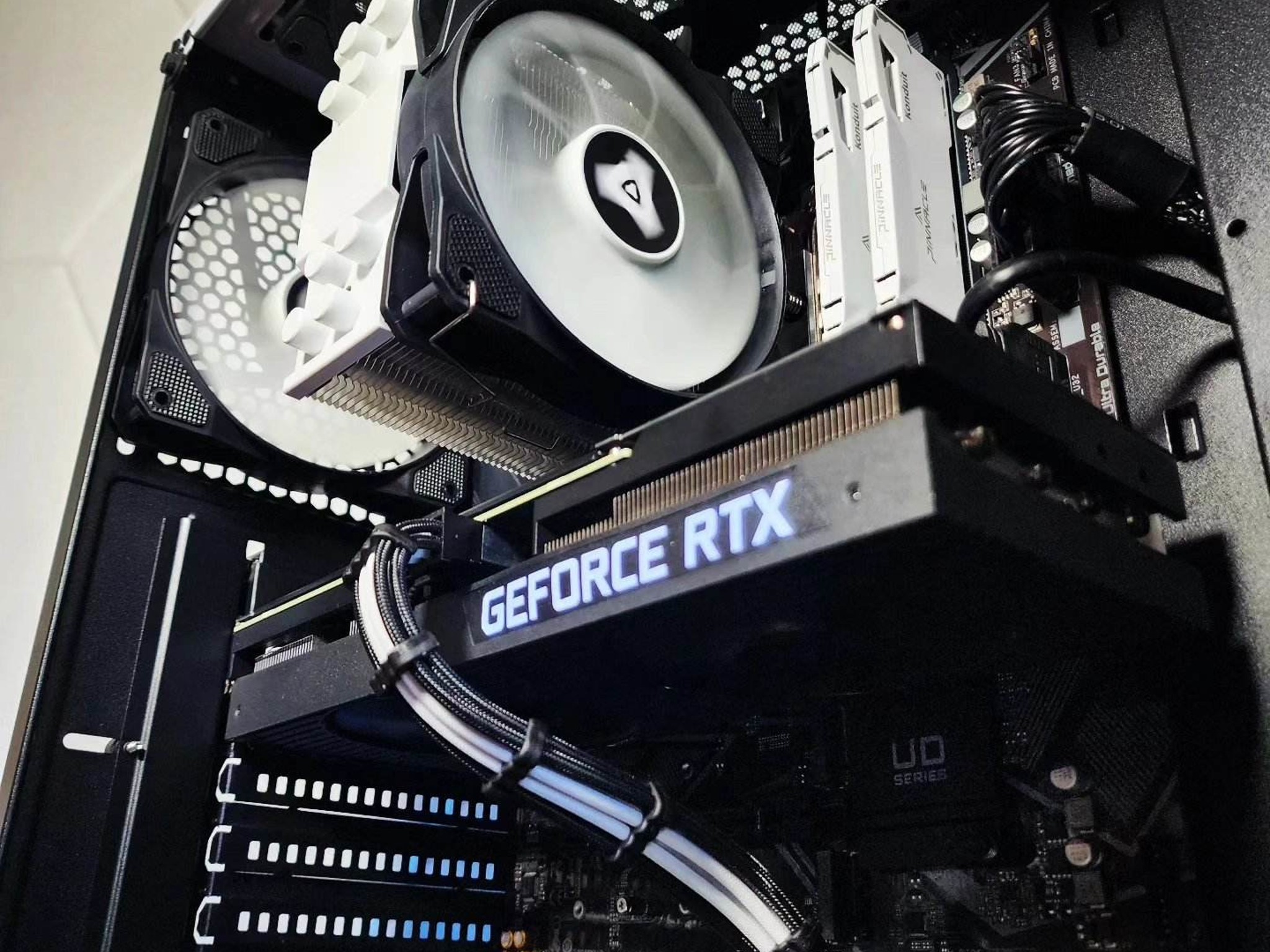 🤍🖤🤍 GeForce RTX 3070 8GB // Intel Core i5 11400 // Timetec 16GB 3600MHz