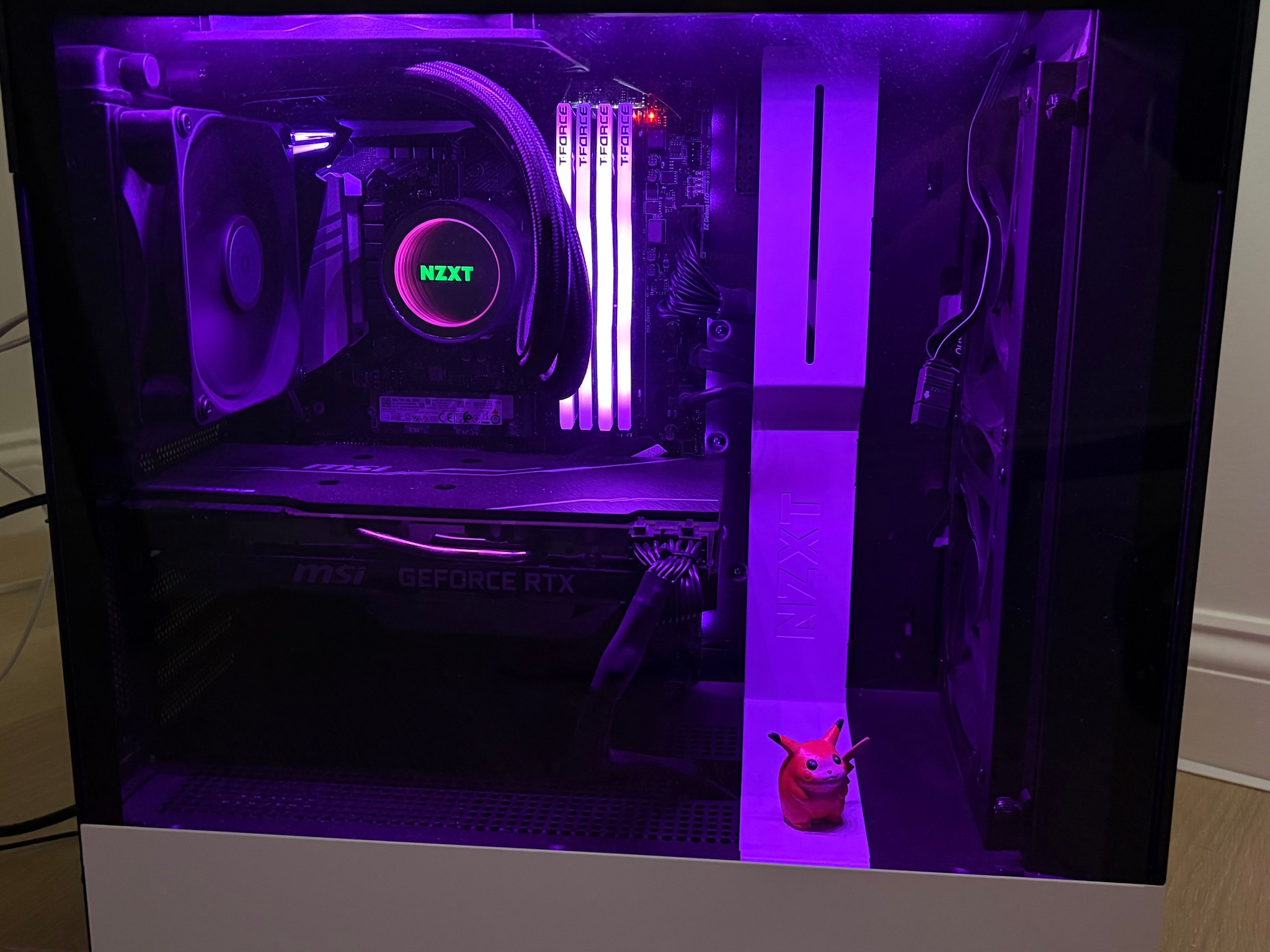 Custom NZXT Gaming PC — 32GB RGB RAM / i7-9700 / RTX 2070 Super / 1TB SSD