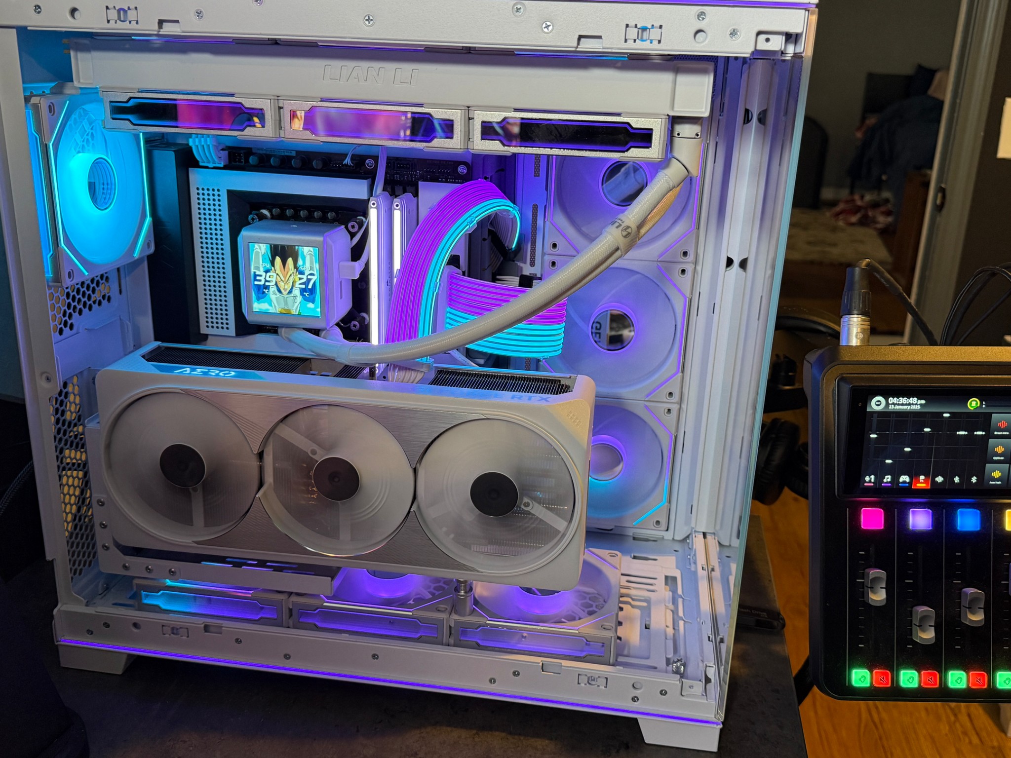 Vegeta's Revenge! All WHITE Gaming PC 4080 Super, i7-14700k, 32gb DDR5, 2TB SSD