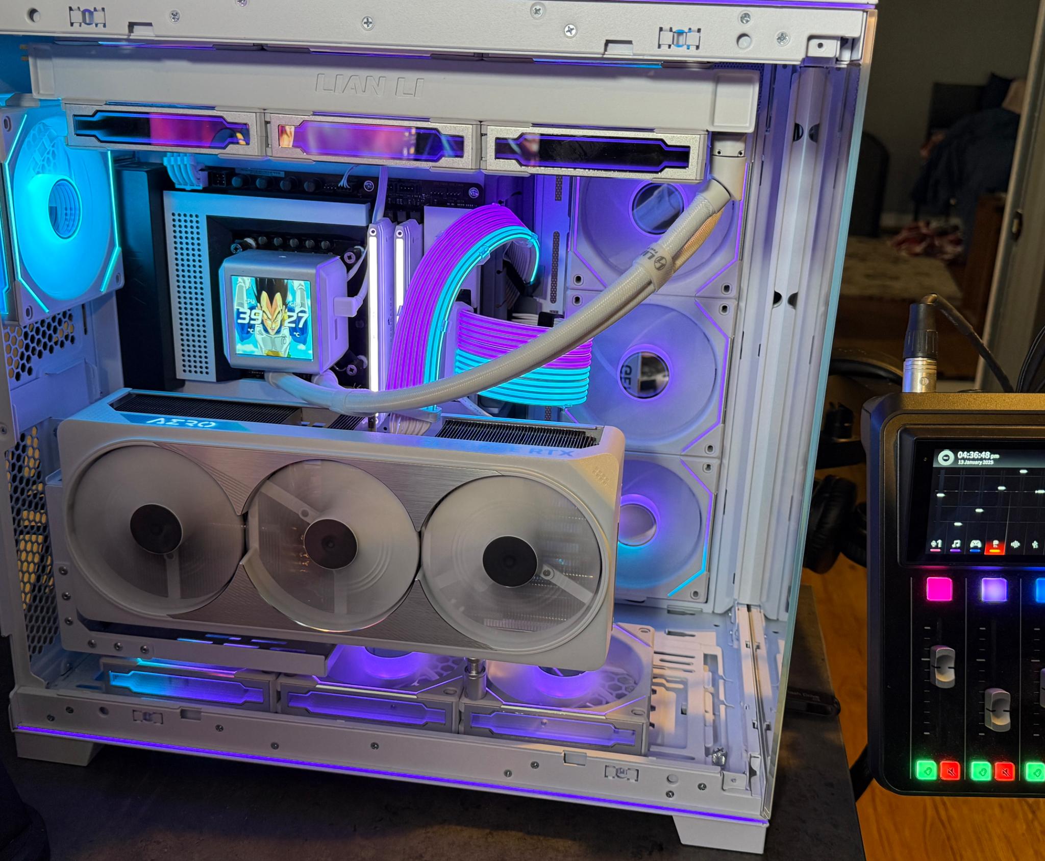 Vegeta's Revenge! All WHITE Gaming PC 4080 Super, i7-14700k, 32gb DDR5, 2TB SSD