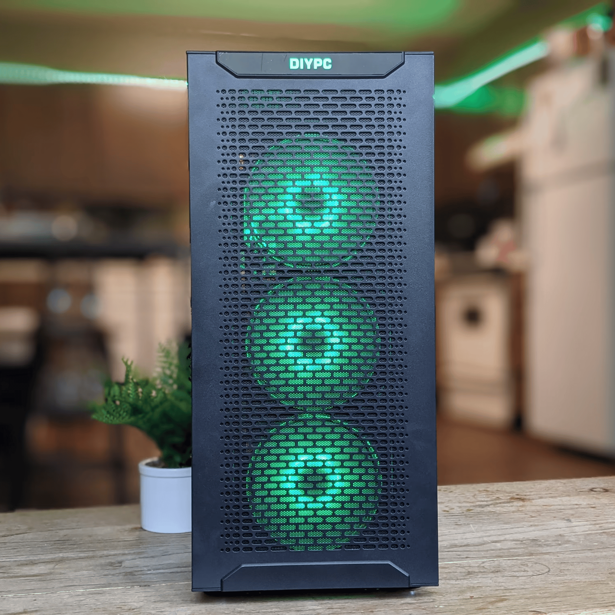 Ryzen 3300x GTX 1070ti Black Silver and RGB PC