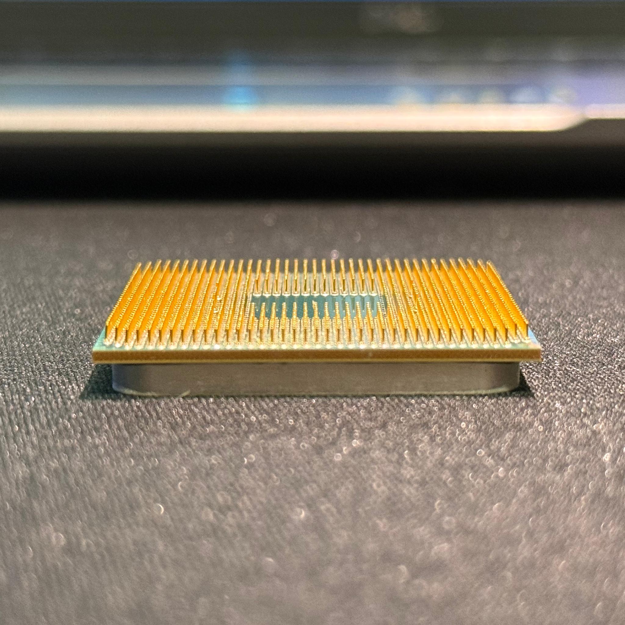 AMD Ryzen 9 3900X