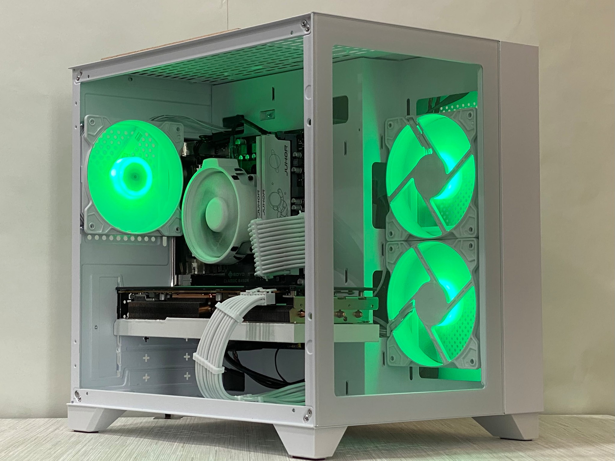 RX 7700 XT, Ryzen 5, 32GB DDR4, 1TB NVMe SSD, WiFi, Windows Activated - 1440p Gaming PC