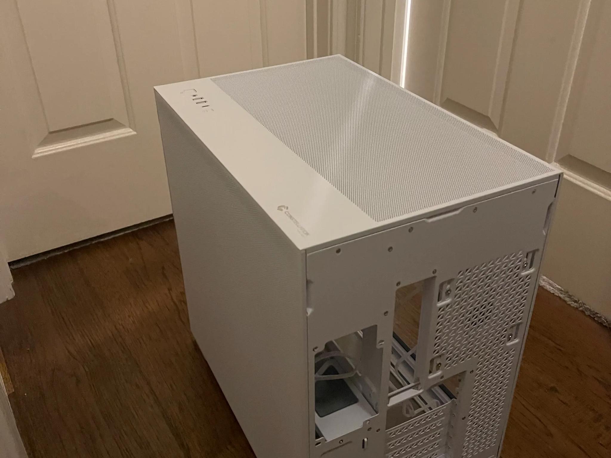 Antec C8 White, Dual-Chamber, 360mm Radiator Support, Seamless Tempered Glass Front & Side Panels