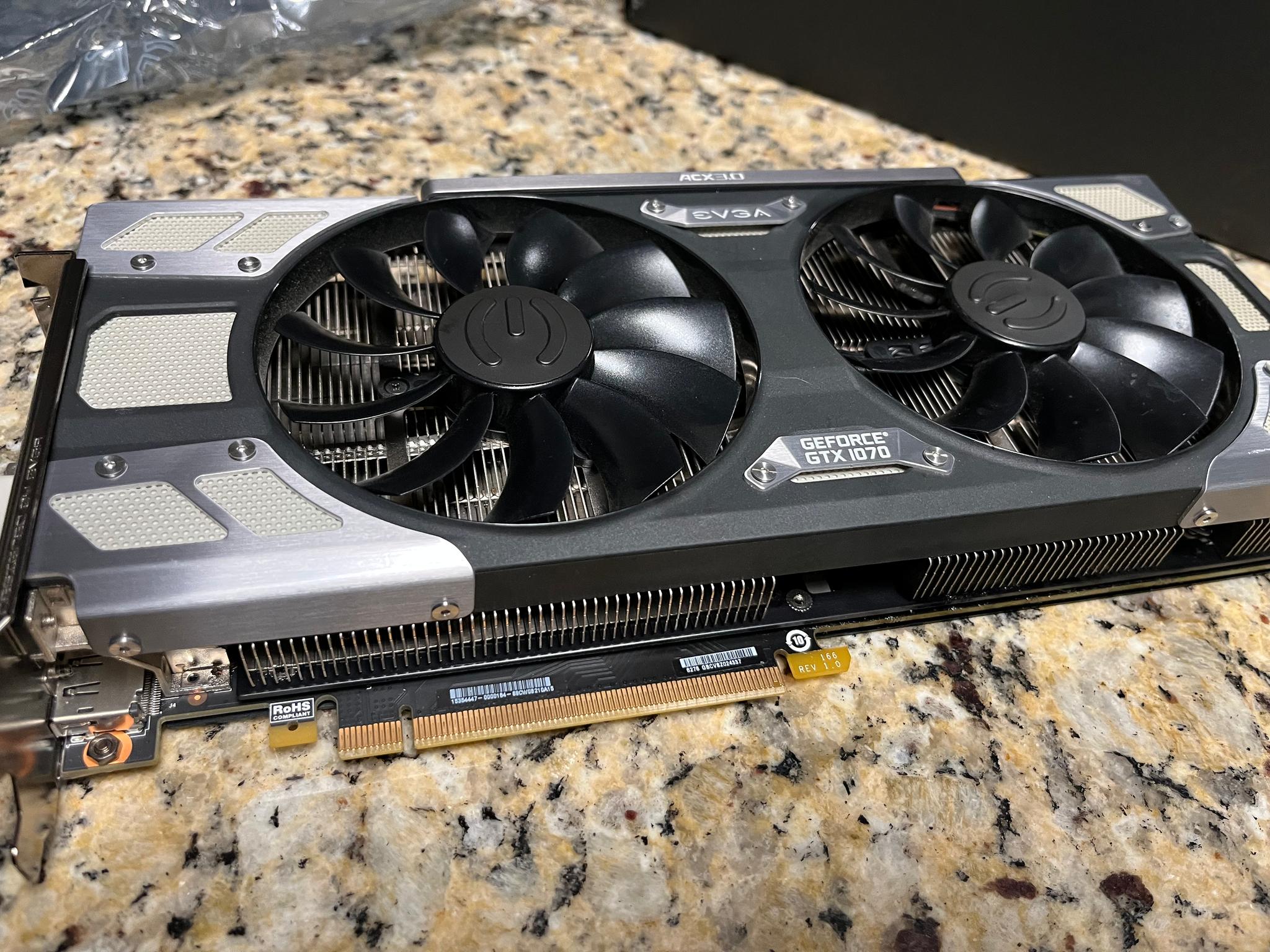 EVGA GTX 1070 8 GB FTW ACX 3.0