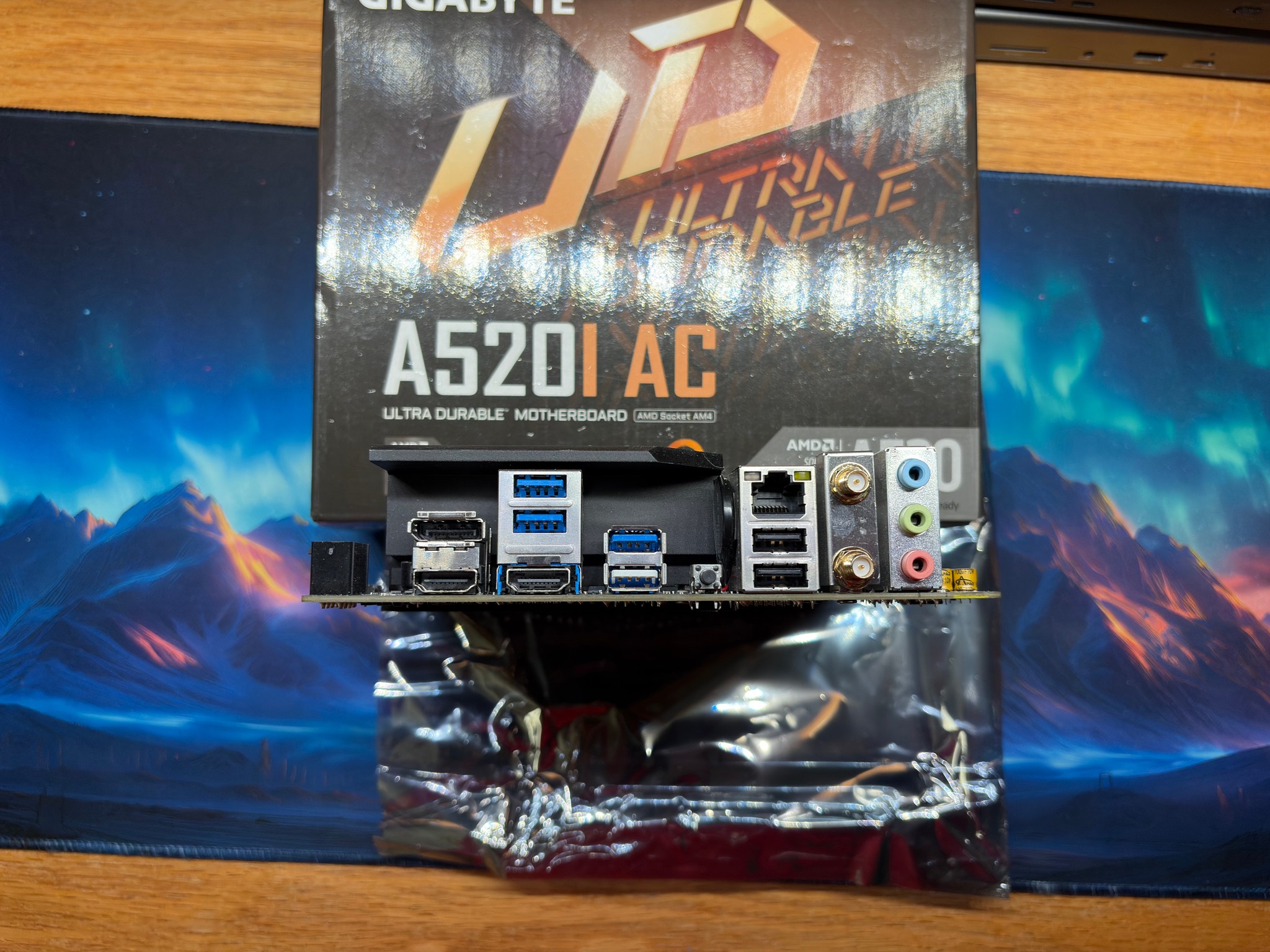 Gigabyte A520I AC, AMD AM4, Mini ITX