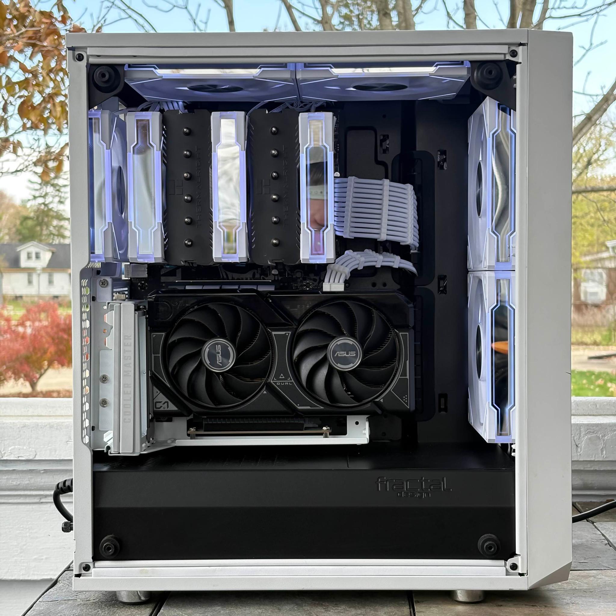 👻❄️ Snowclaw Striker – Ryzen 5 5500 🧊 | RTX 4060 8GB ⚡ | 16GB RAM 🐾 | 1TB NVMe 💽