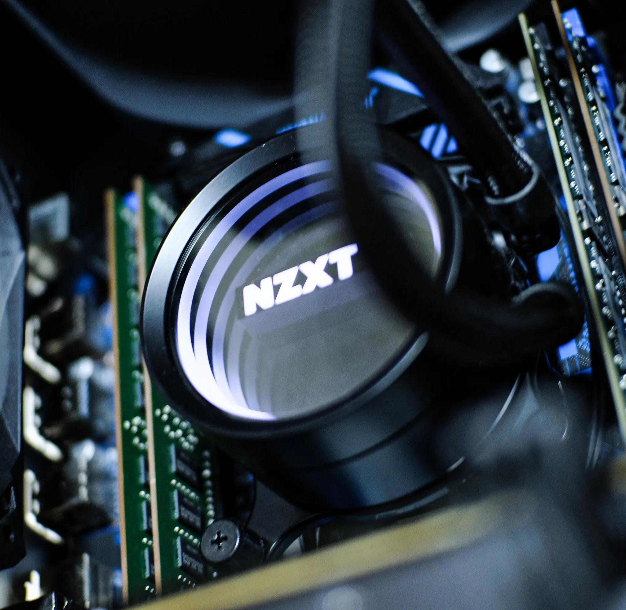 𓇼‎‧✧ℕ𝕠𝕧𝕒✧‧𓇼 GAMING PC | Intel Xeon E5-2695 V3 | Radeon RX 480 8GB | Samsung + SK Hynix 32GB RAM