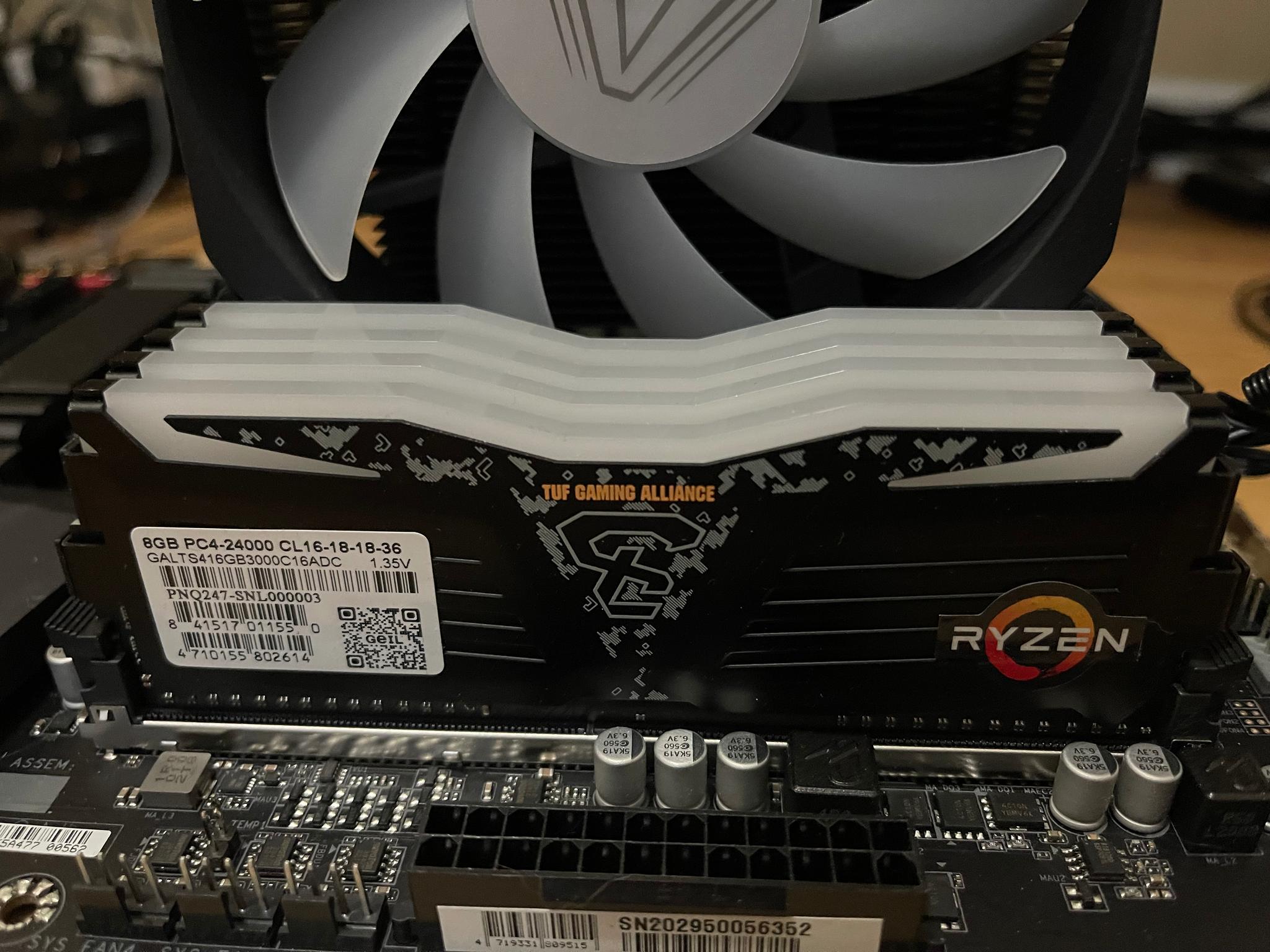 GIGABYTE B550 AORUS PRO AC With Ryzen 1700x, 32GB Ram